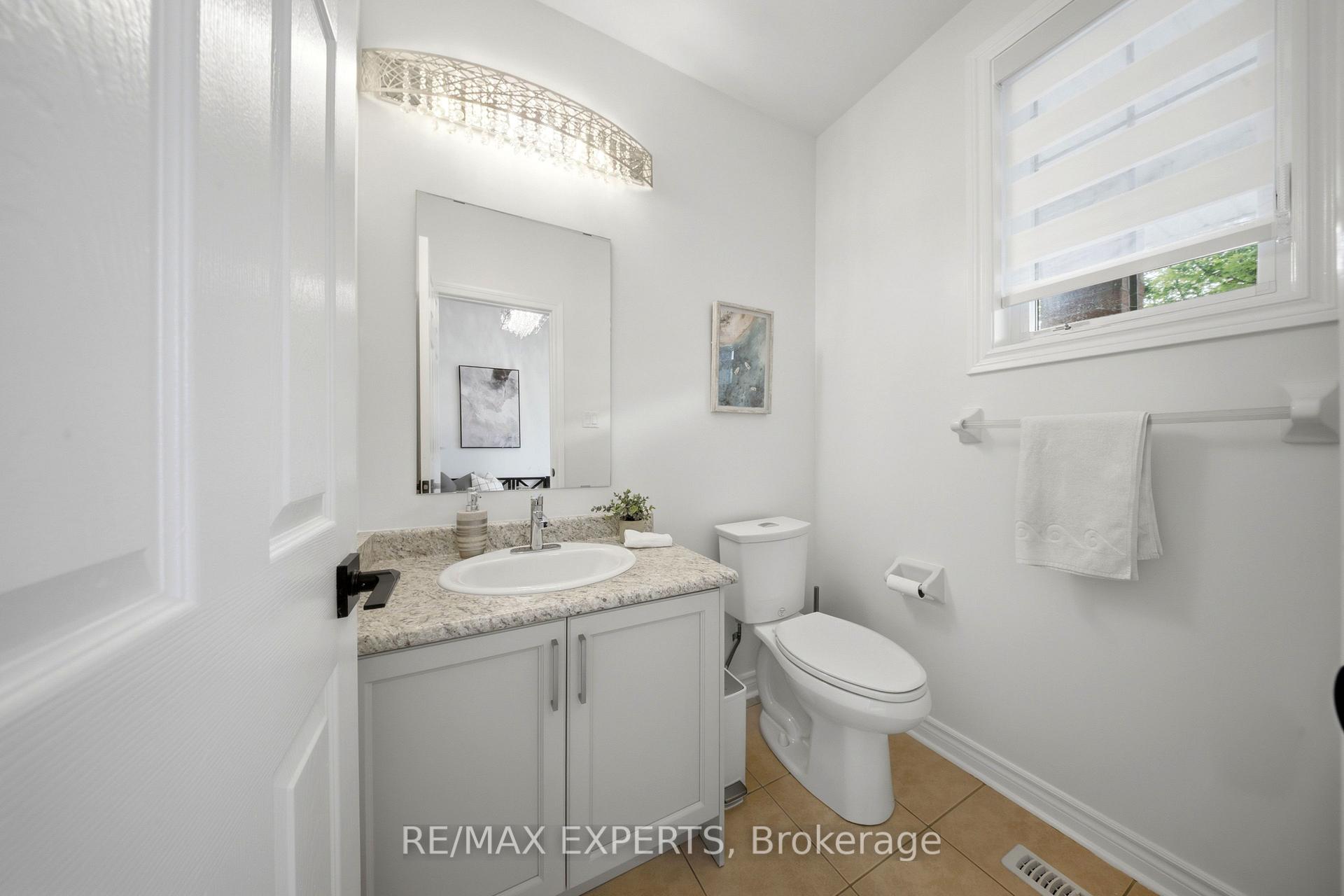 Photo 8 of 354 Hobbs Crescent, Milton, Clarke — HOMEH