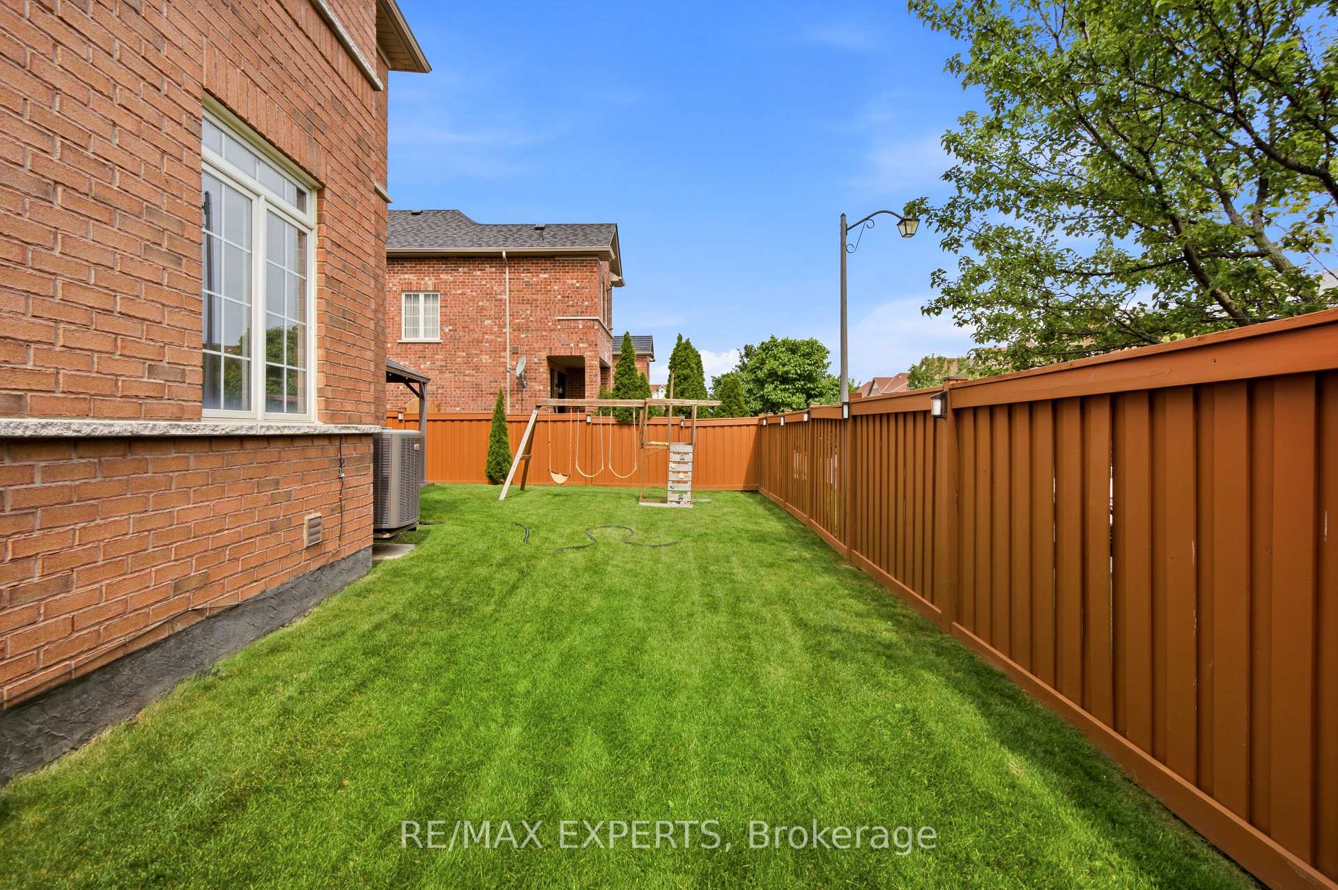 Photo 42 of 354 Hobbs Crescent, Milton, Clarke — HOMEH