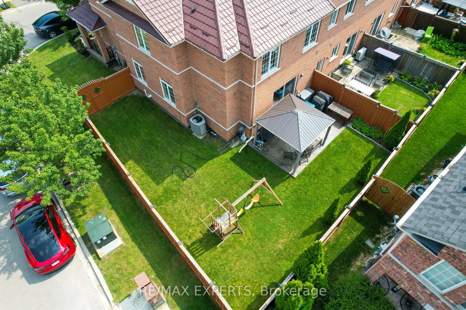 Photo 43 of 354 Hobbs Crescent, Milton, Clarke — HOMEH
