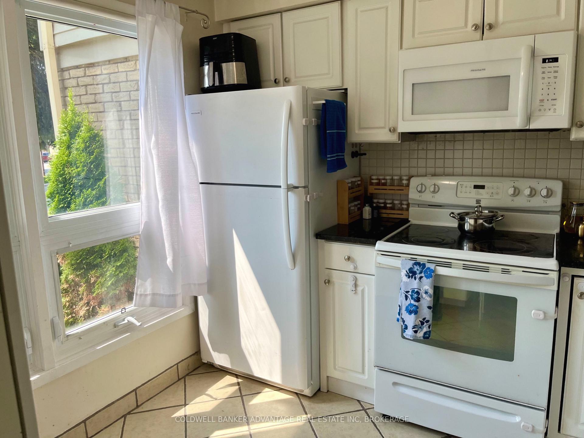 Photo 3 of Unit 52, 6767 Thorold Stone Road, Niagara Falls, Stamford — HOMEH