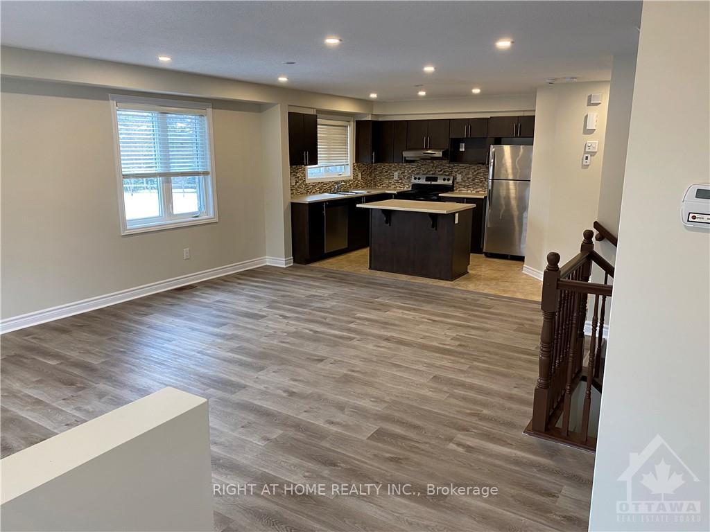Photo 2 of 286 Titanium Private, Ottawa, Convent Glen North — HOMEH