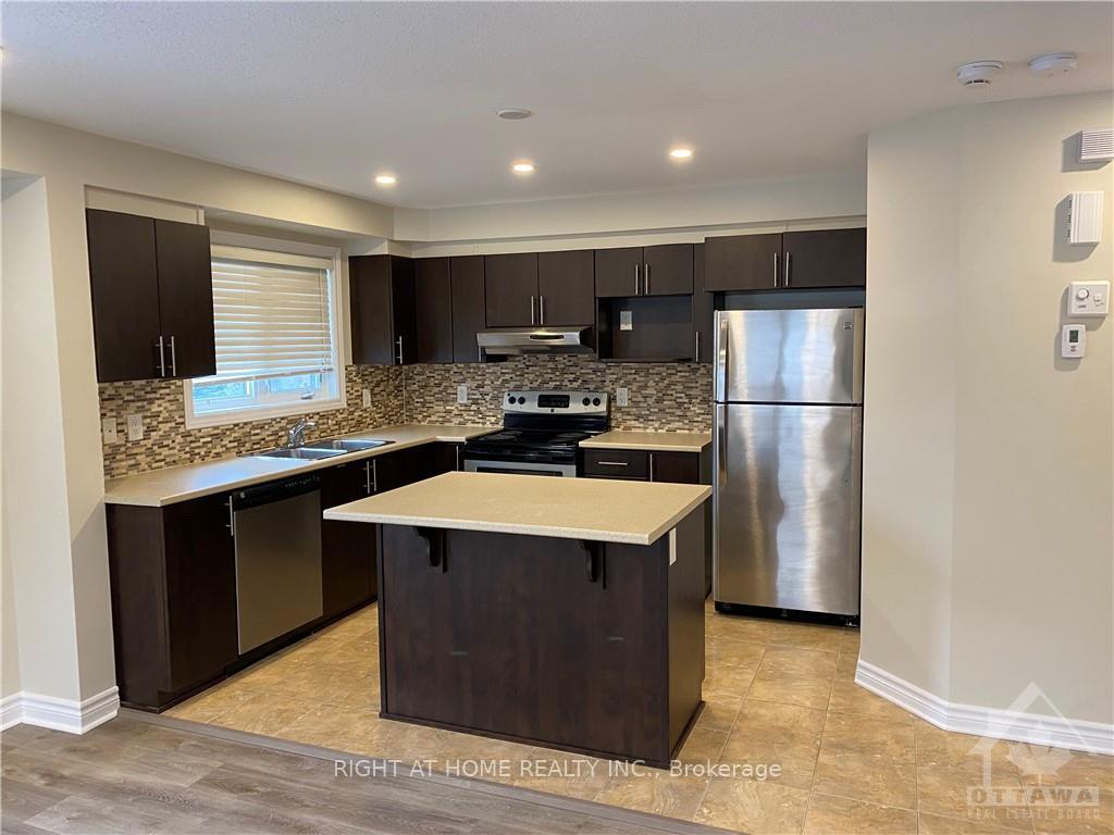 Photo 5 of 286 Titanium Private, Ottawa, Convent Glen North — HOMEH