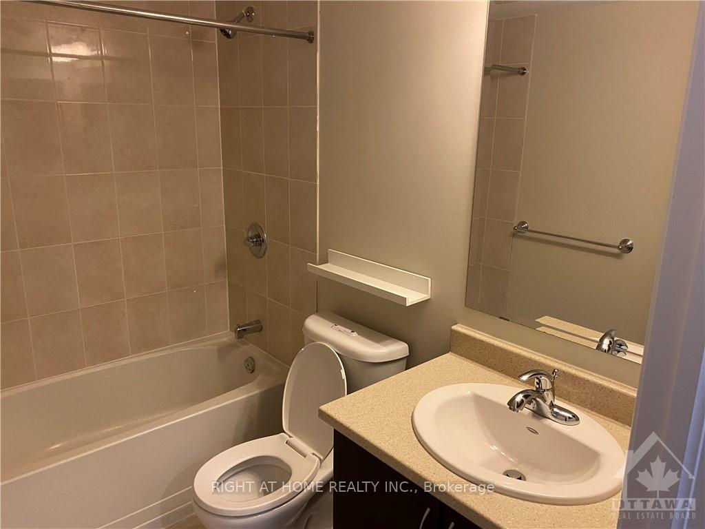 Photo 13 of 286 Titanium Private, Ottawa, Convent Glen North — HOMEH