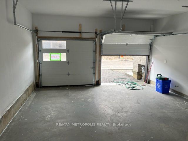 Photo 33 of 17 Vern Robertson Gate, Uxbridge — HOMEH