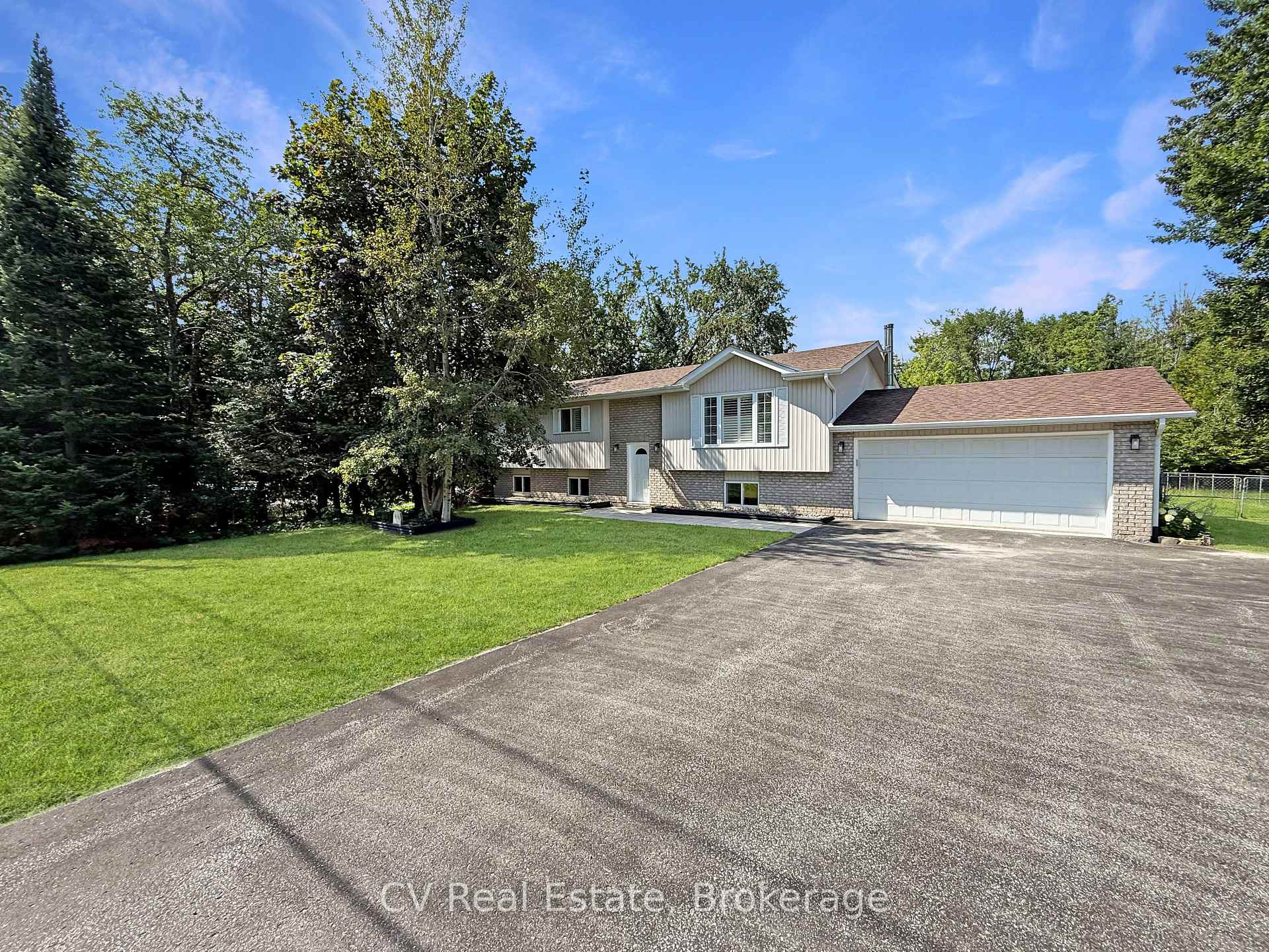 Photo 2 of 3698 George Johnston Road, Springwater, Rural Springwater — HOMEH