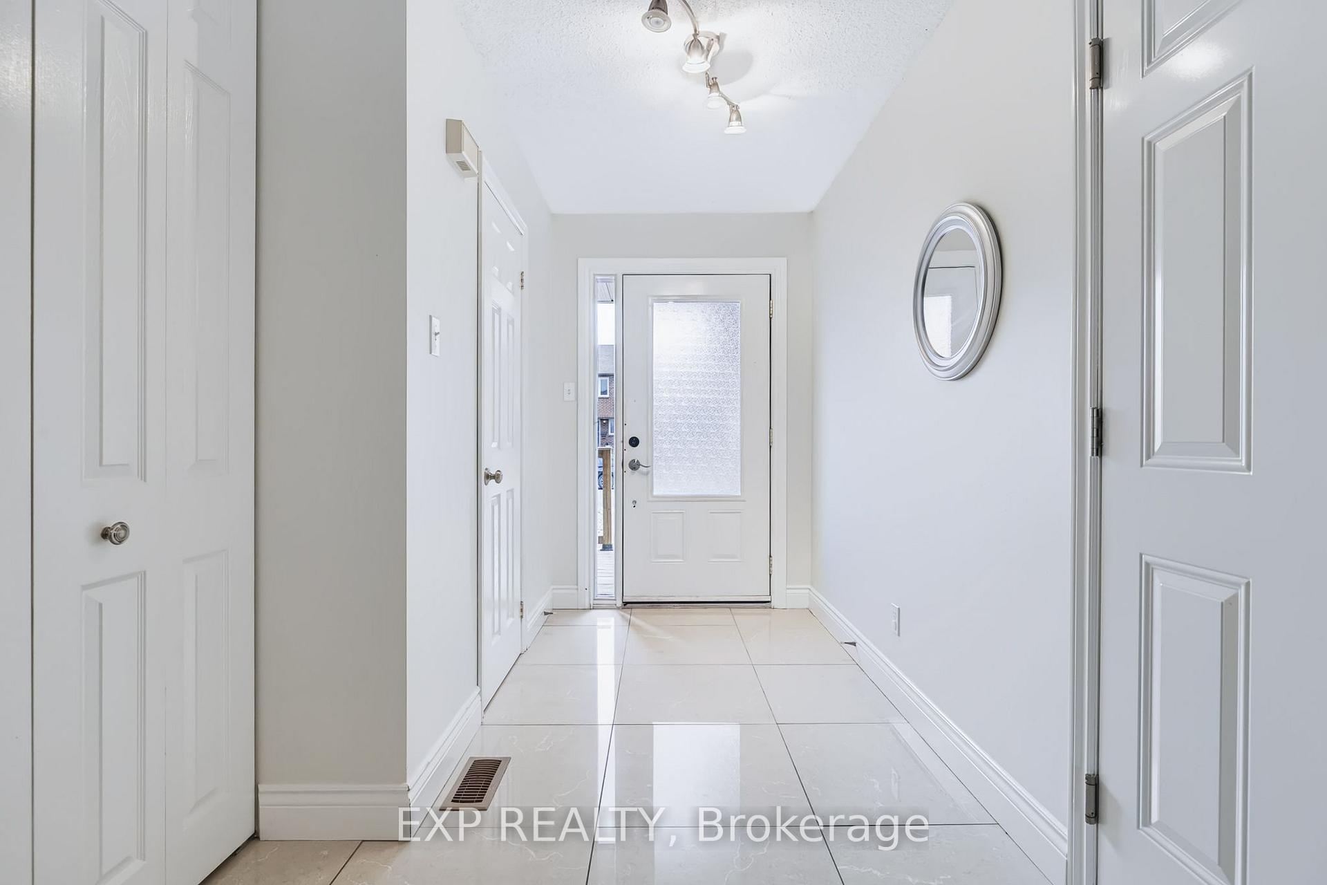 Photo 3 of 110 Cedarock Drive, Ottawa, Kanata - Bridlewood — HOMEH