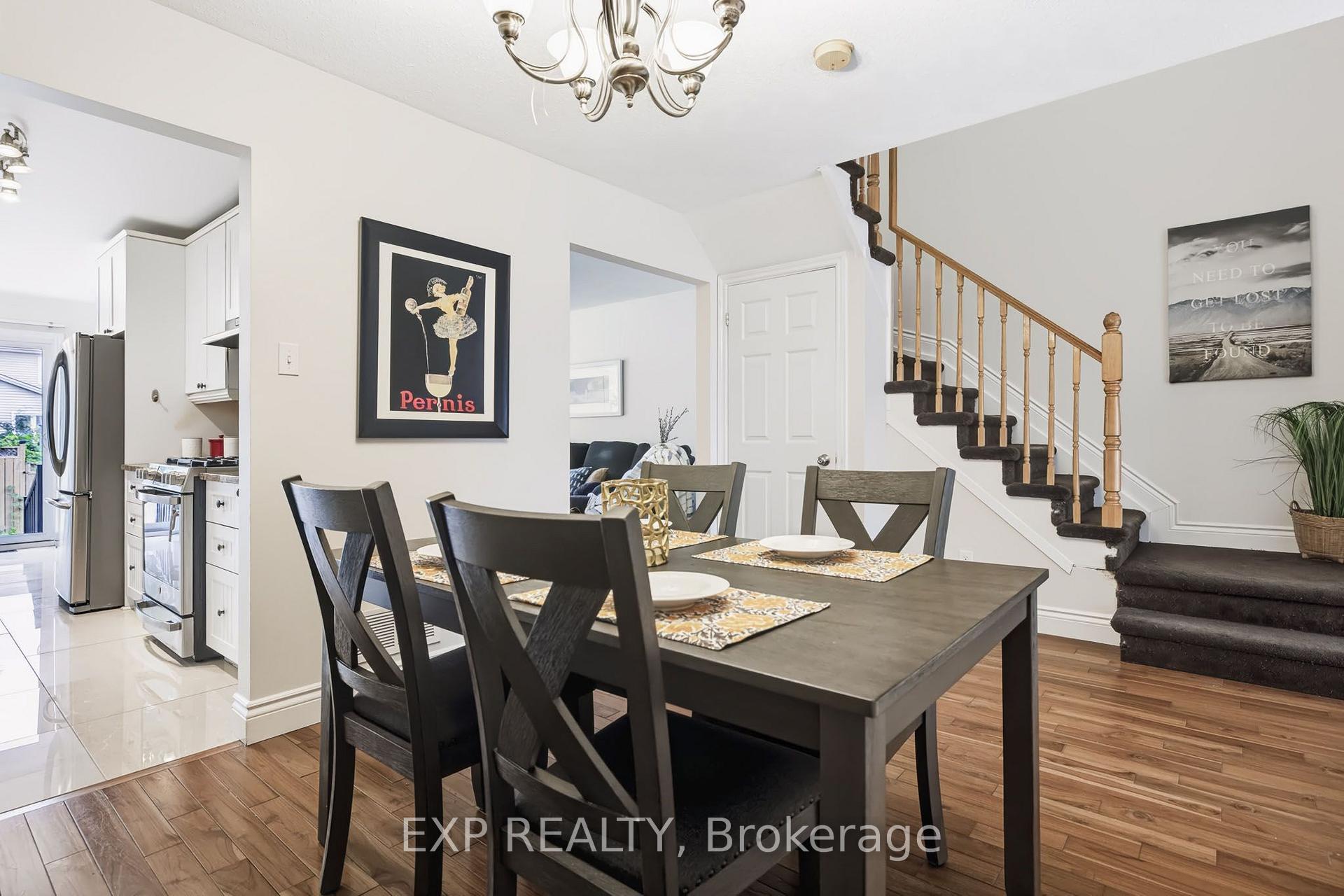 Photo 8 of 110 Cedarock Drive, Ottawa, Kanata - Bridlewood — HOMEH
