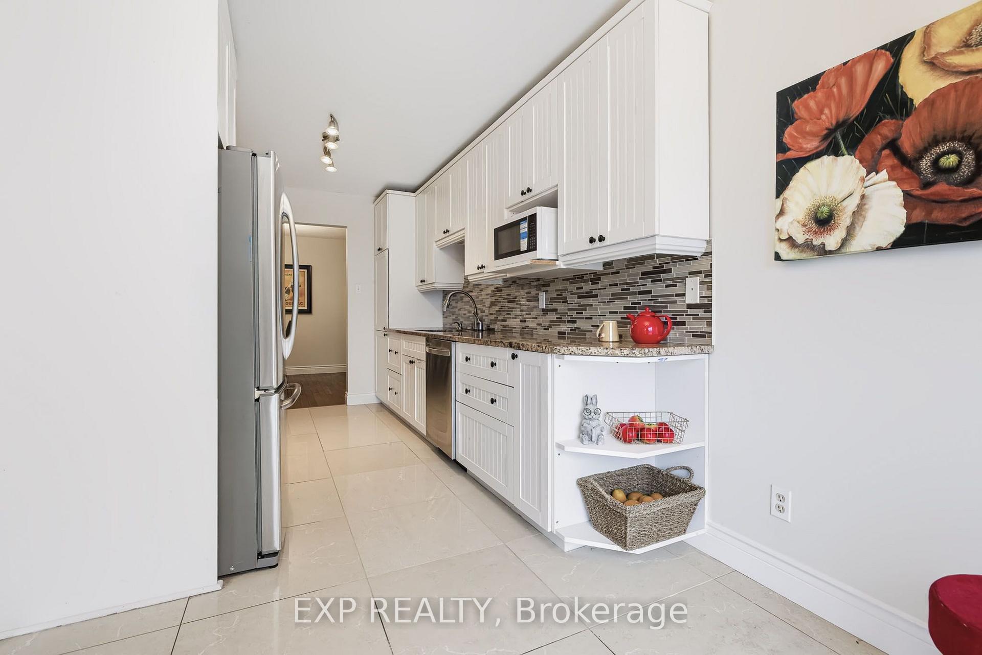Photo 13 of 110 Cedarock Drive, Ottawa, Kanata - Bridlewood — HOMEH