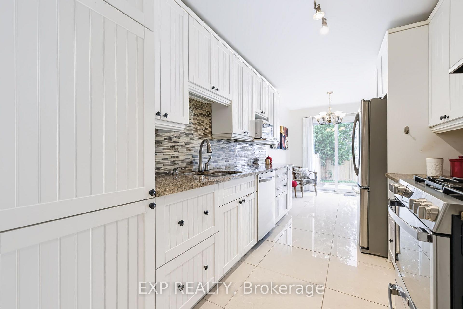 Photo 18 of 110 Cedarock Drive, Ottawa, Kanata - Bridlewood — HOMEH