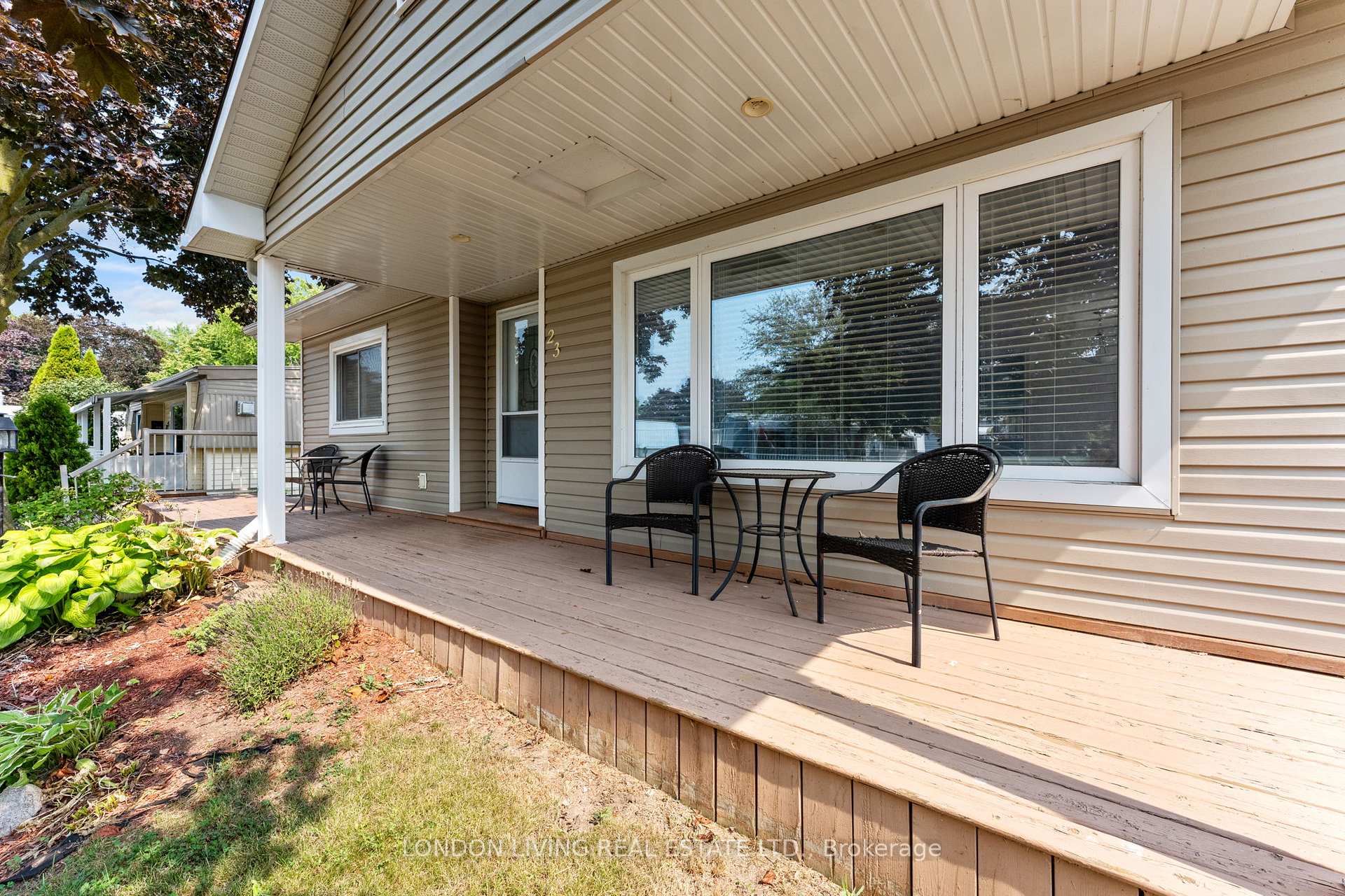Photo 3 of 23 Pebble Beach Parkway, South Huron, Stephen — HOMEH