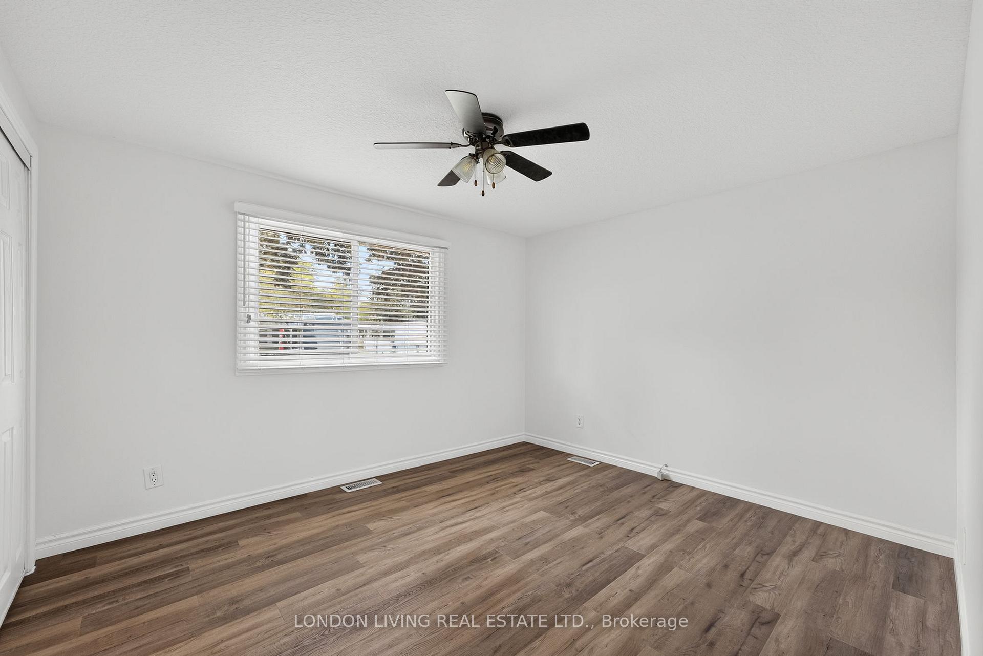 Photo 18 of 23 Pebble Beach Parkway, South Huron, Stephen — HOMEH