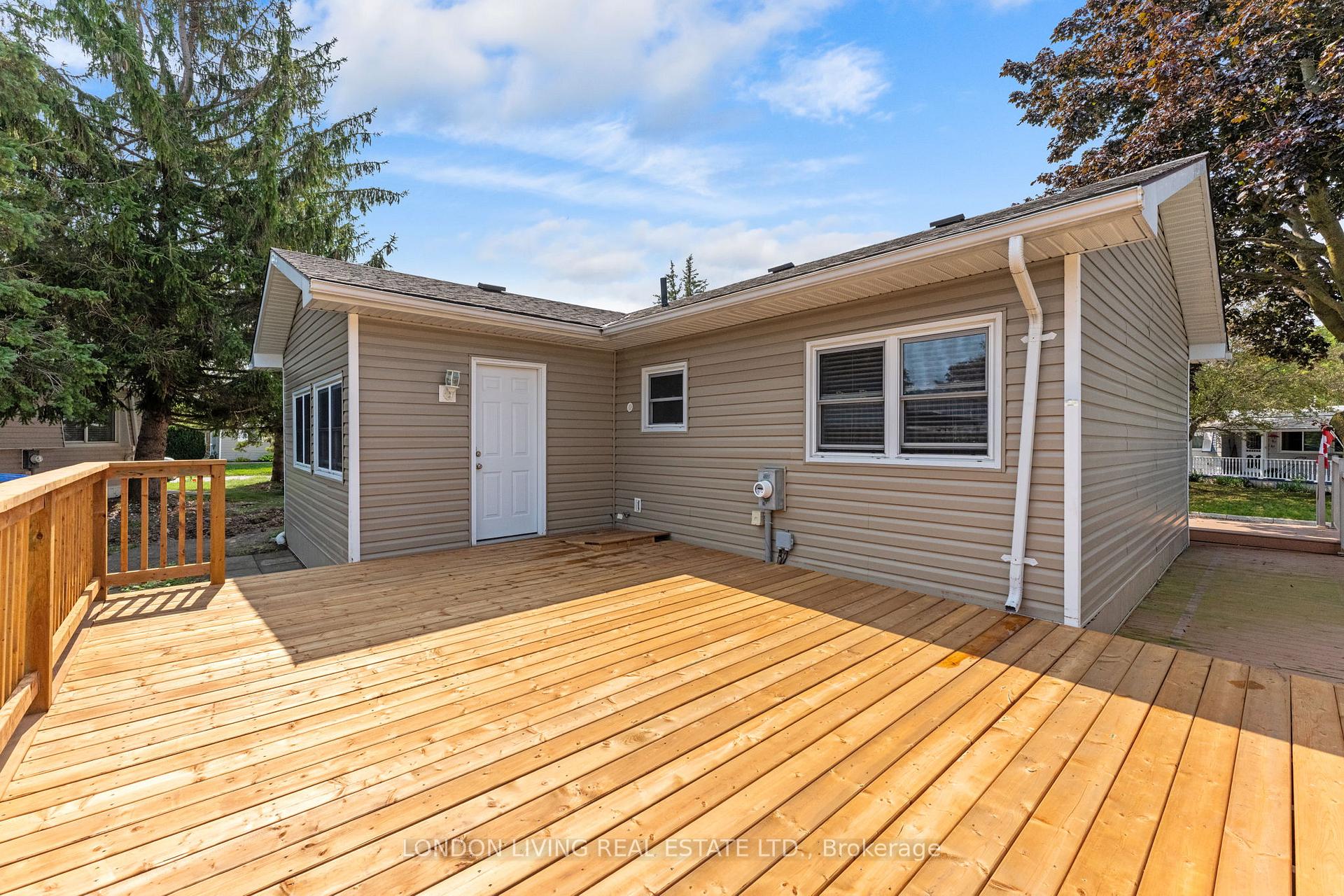 Photo 23 of 23 Pebble Beach Parkway, South Huron, Stephen — HOMEH