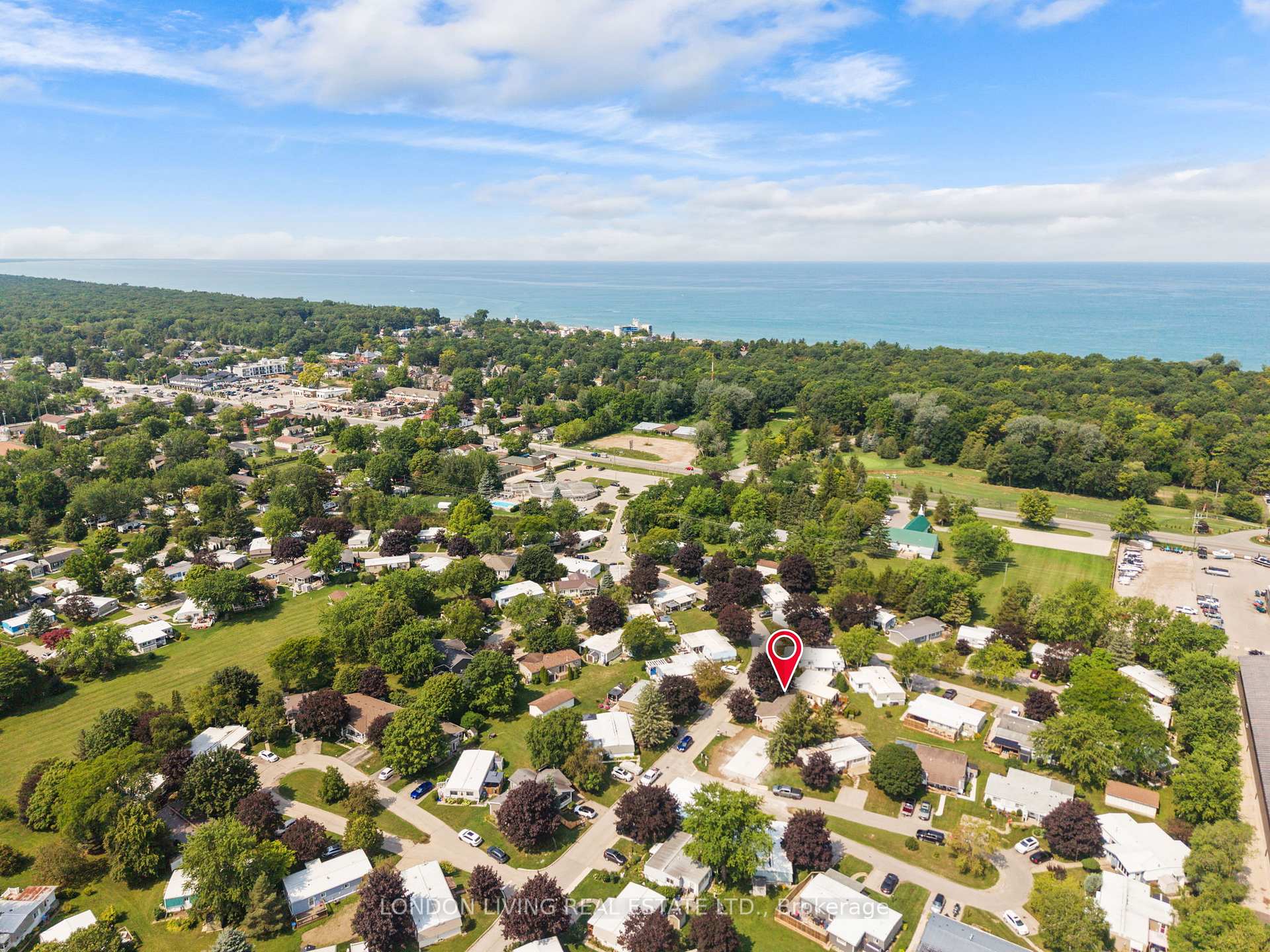 Photo 25 of 23 Pebble Beach Parkway, South Huron, Stephen — HOMEH
