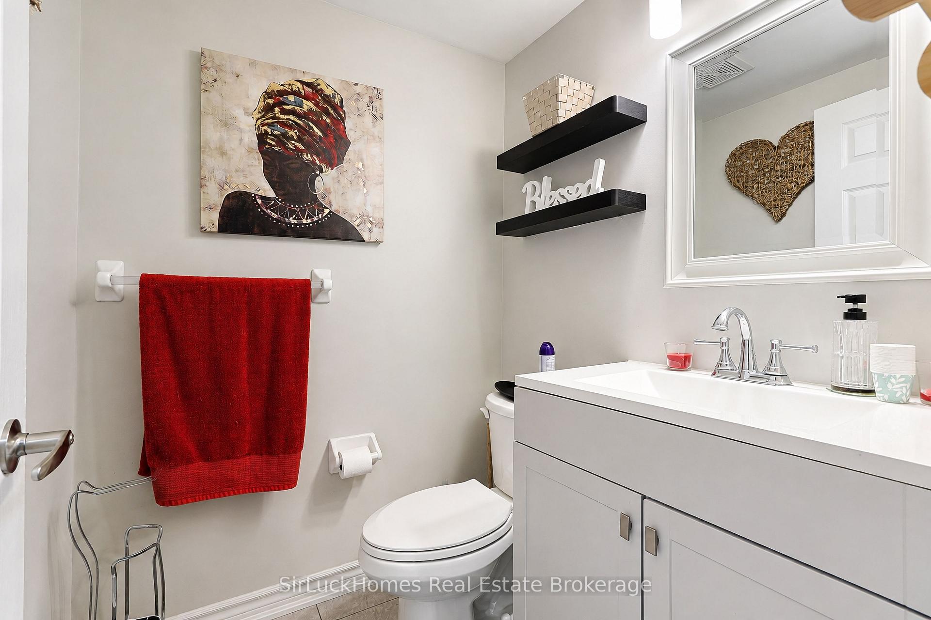 Photo 3 of 32 Polar Bear Place, Brampton, Sandringham-Wellington — HOMEH