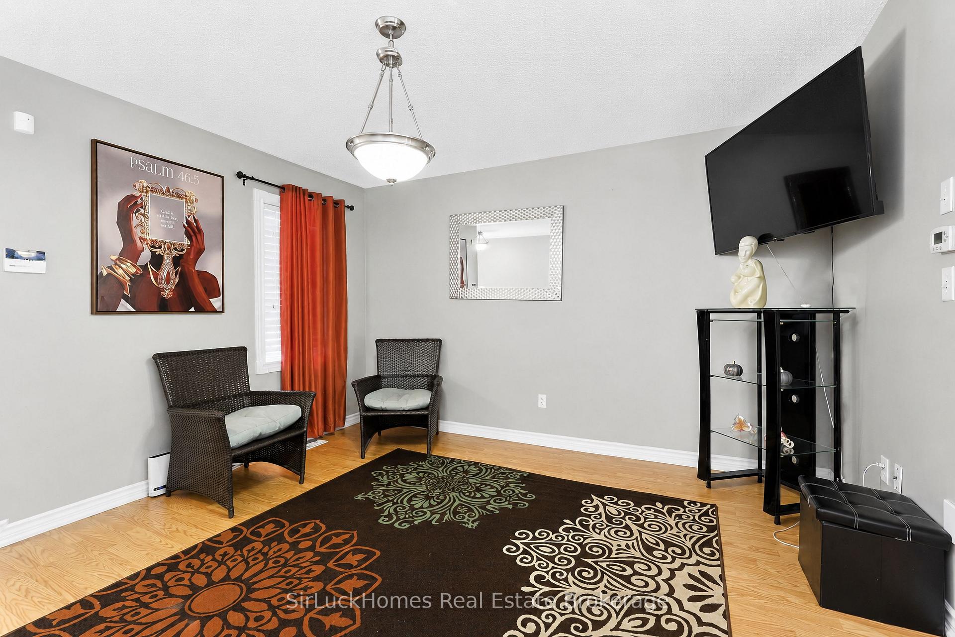Photo 6 of 32 Polar Bear Place, Brampton, Sandringham-Wellington — HOMEH