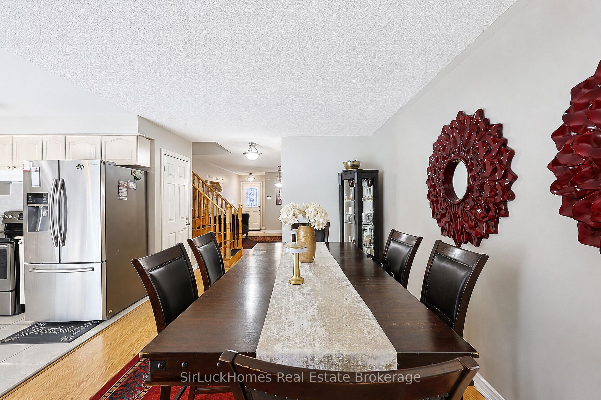 Photo 10 of 32 Polar Bear Place, Brampton, Sandringham-Wellington — HOMEH