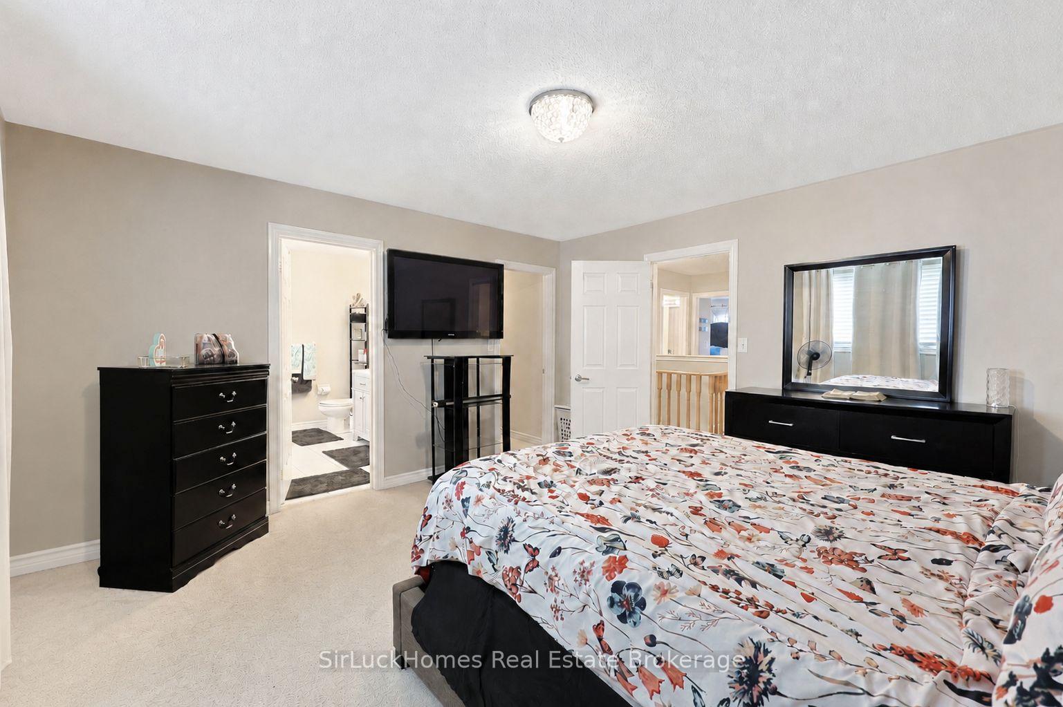 Photo 28 of 32 Polar Bear Place, Brampton, Sandringham-Wellington — HOMEH