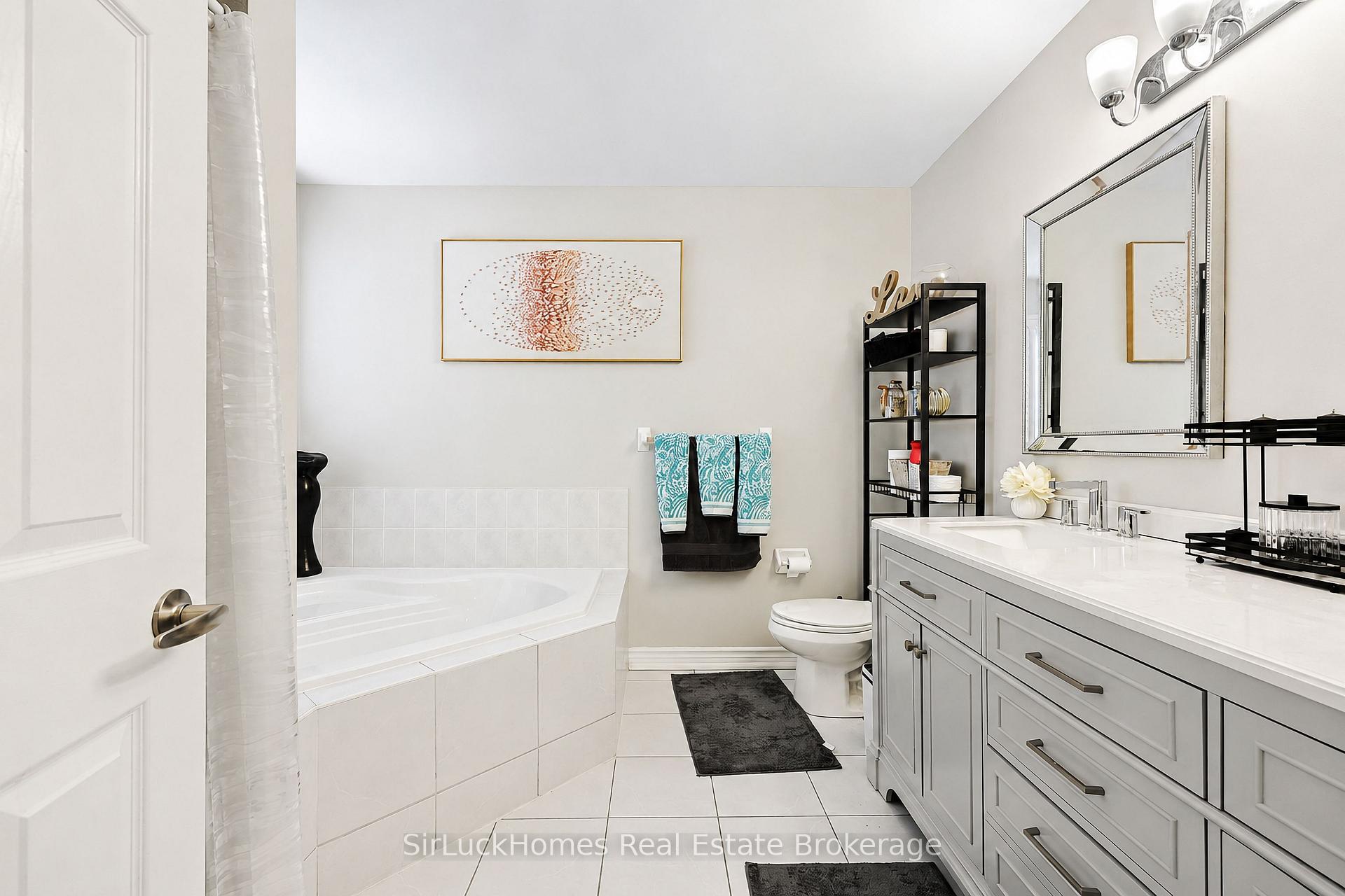 Photo 29 of 32 Polar Bear Place, Brampton, Sandringham-Wellington — HOMEH
