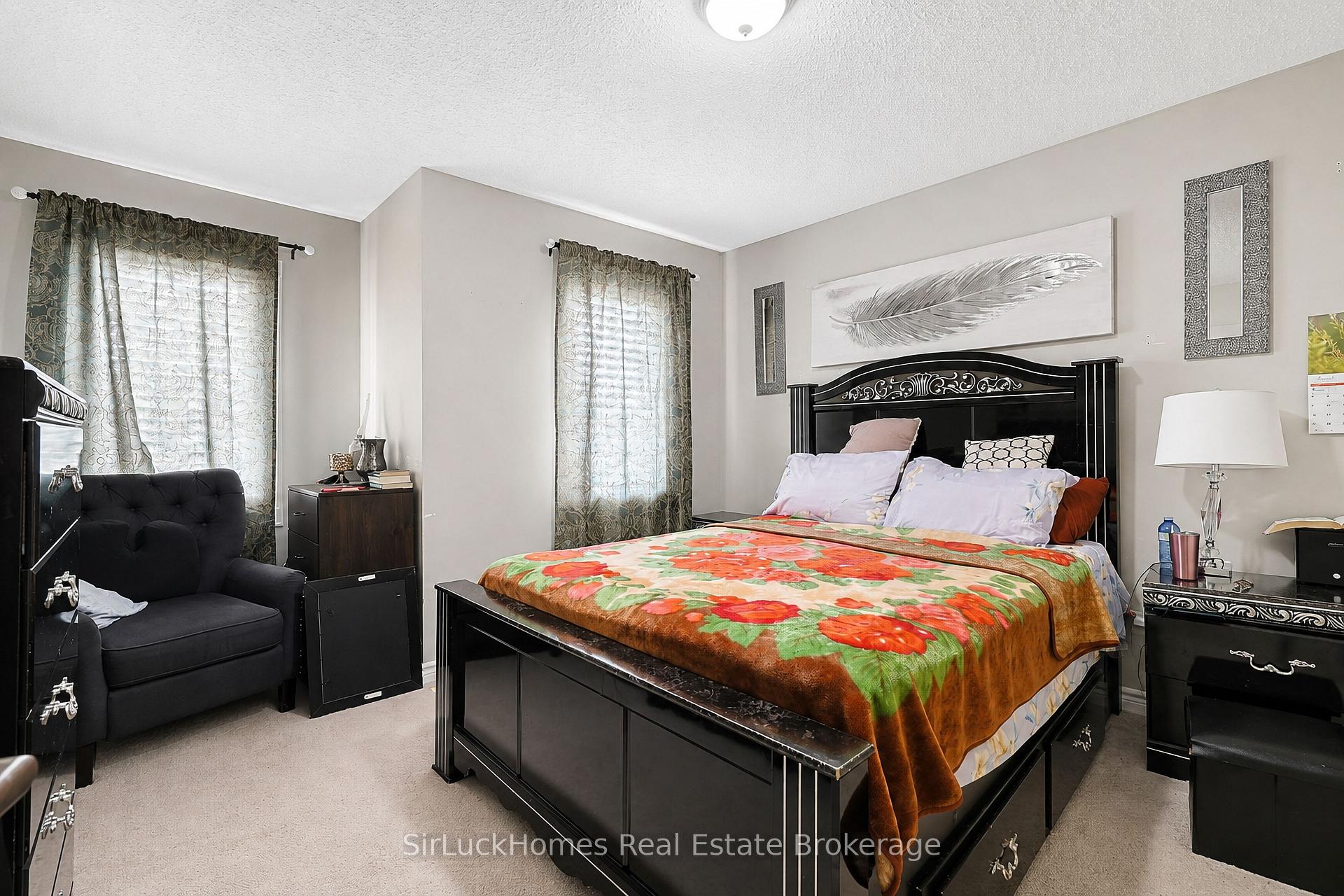 Photo 36 of 32 Polar Bear Place, Brampton, Sandringham-Wellington — HOMEH