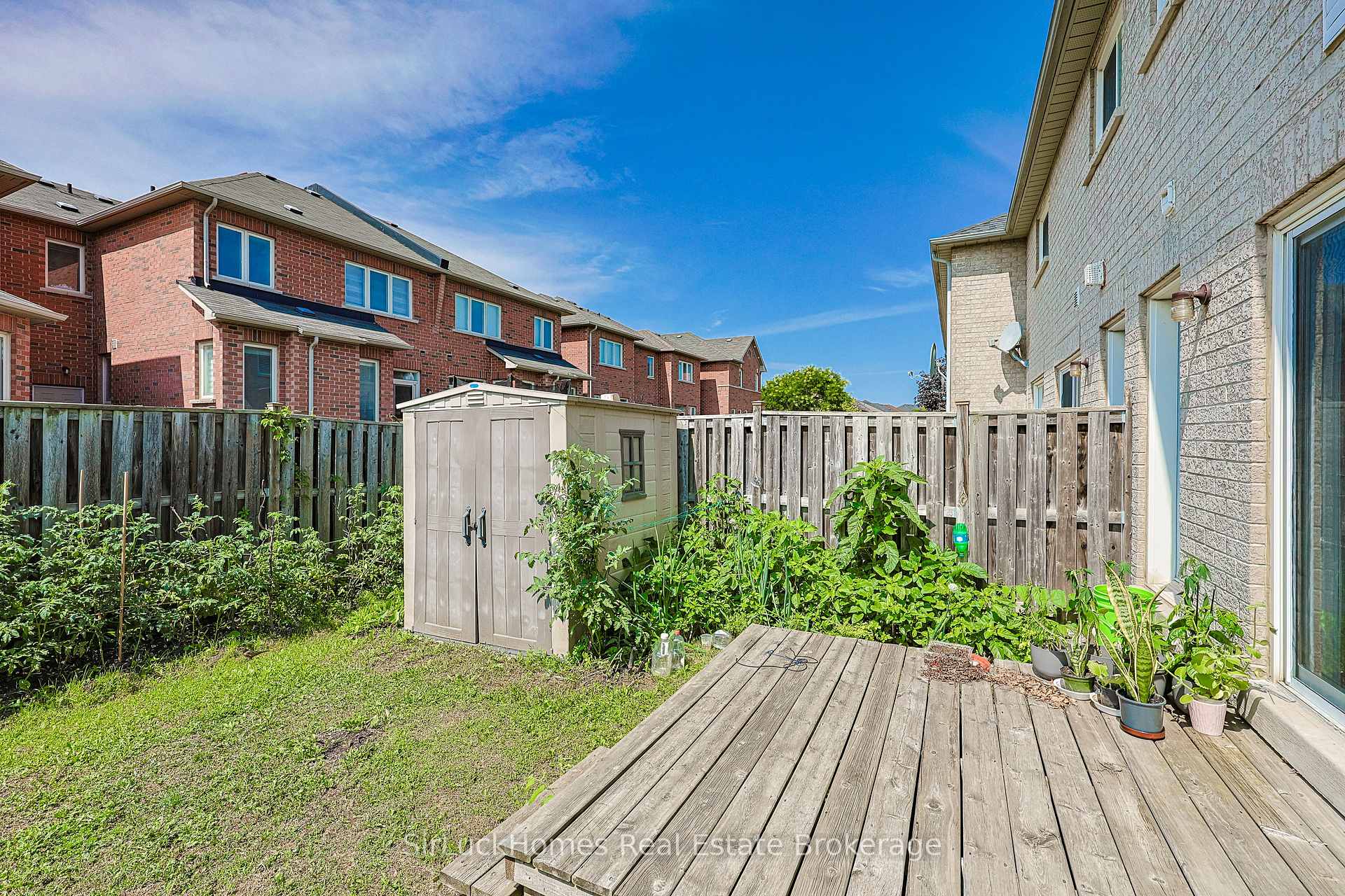Photo 41 of 32 Polar Bear Place, Brampton, Sandringham-Wellington — HOMEH