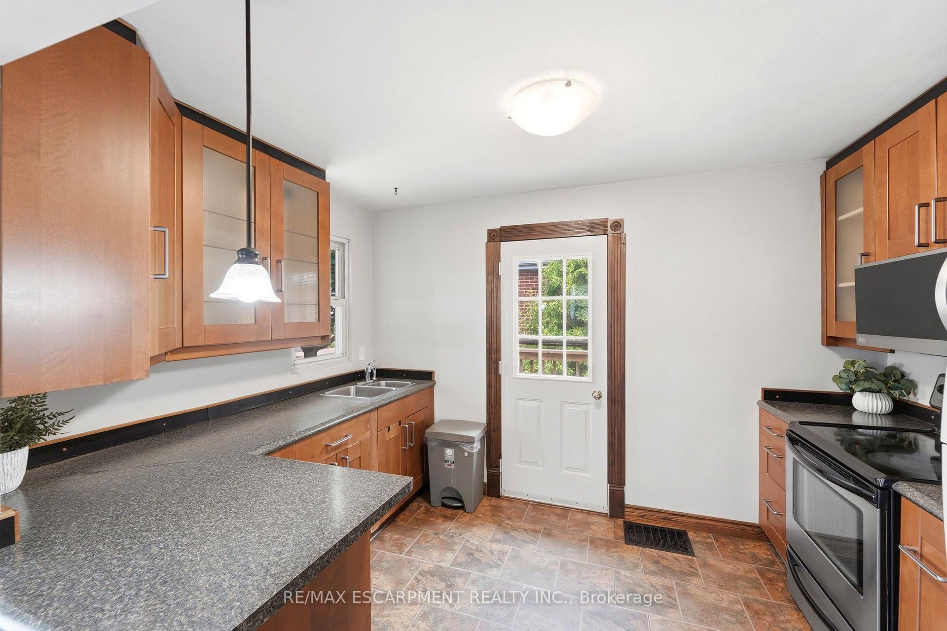 Photo 13 of 61 Glenmount Avenue, Hamilton, Ainslie Wood — HOMEH