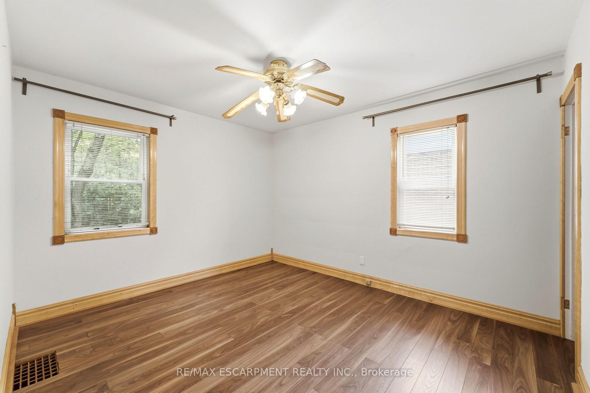 Photo 17 of 61 Glenmount Avenue, Hamilton, Ainslie Wood — HOMEH