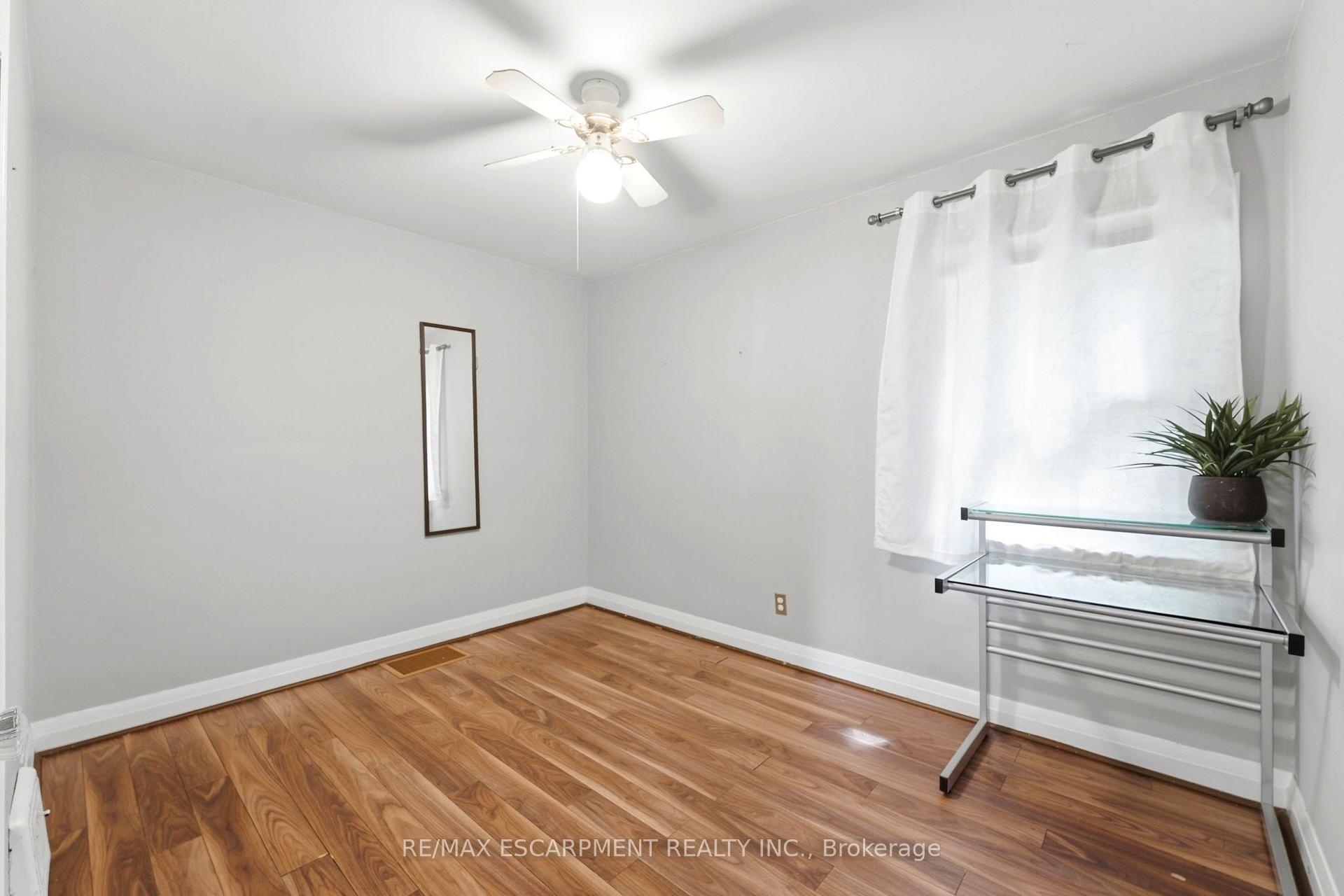 Photo 20 of 61 Glenmount Avenue, Hamilton, Ainslie Wood — HOMEH