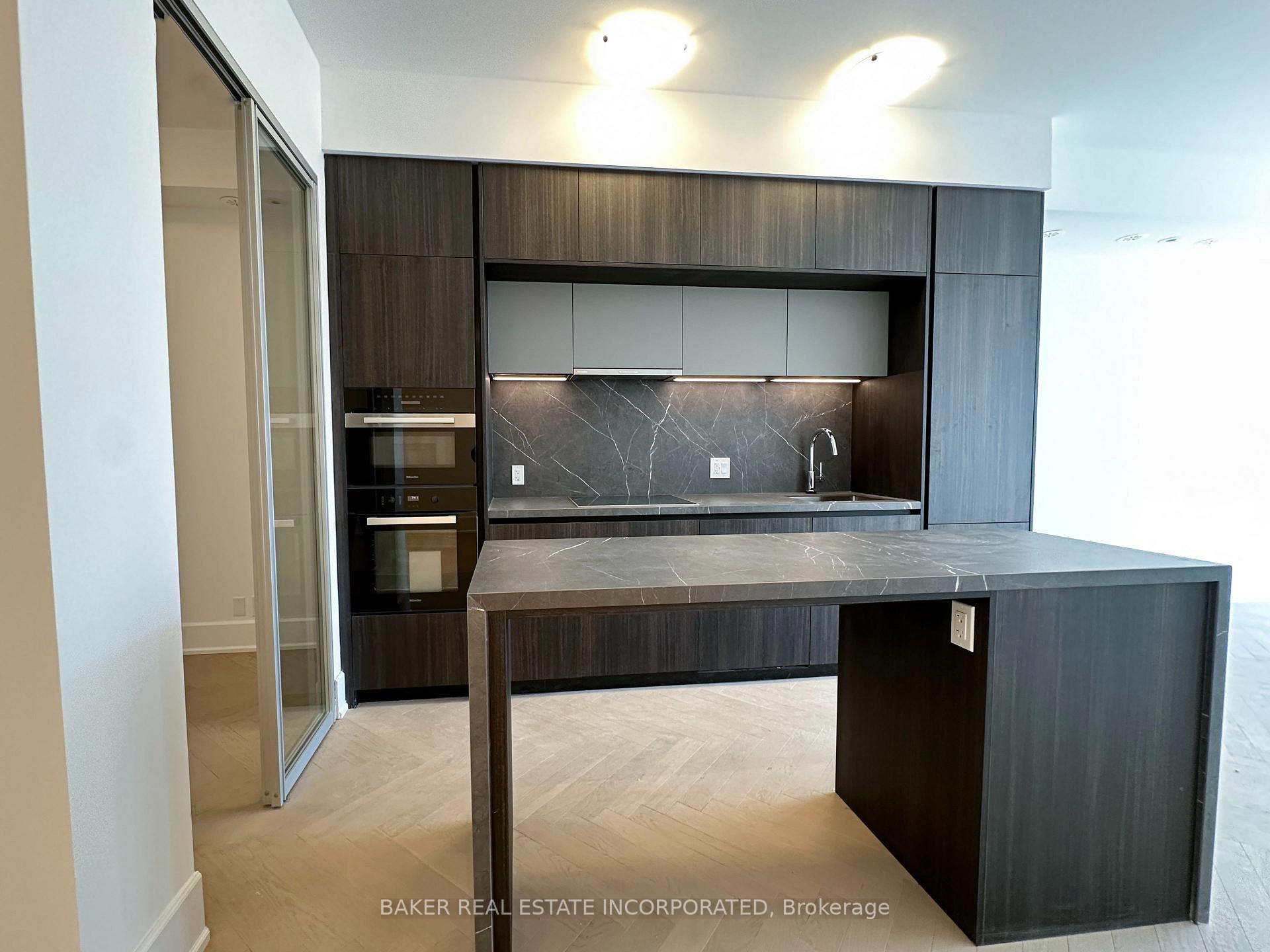 Photo 8 of Unit 303, 800 Broadview Avenue, Toronto, Playter Estates-Danforth — HOMEH