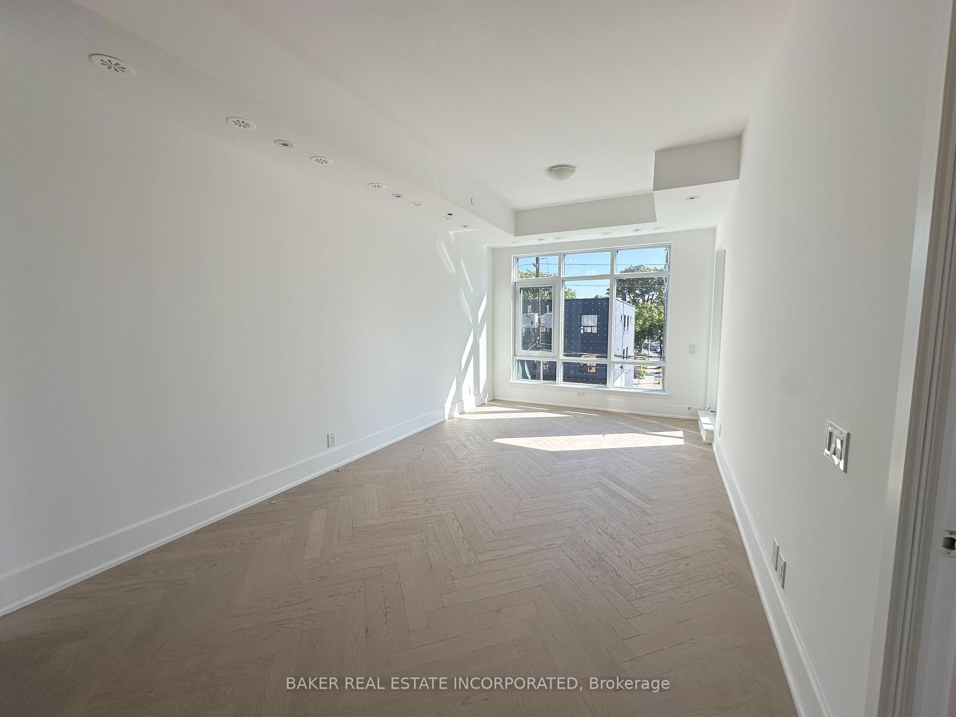 Photo 9 of Unit 303, 800 Broadview Avenue, Toronto, Playter Estates-Danforth — HOMEH