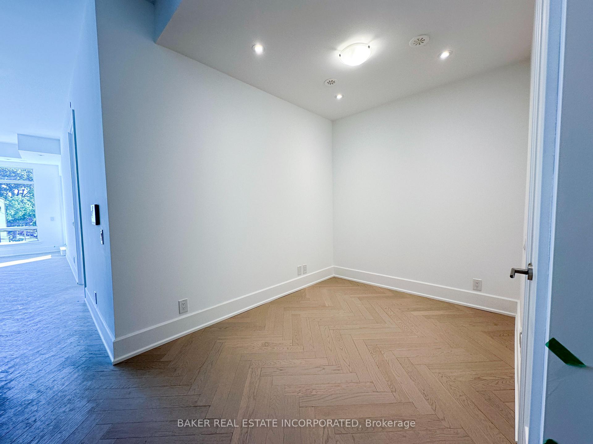 Photo 11 of Unit 303, 800 Broadview Avenue, Toronto, Playter Estates-Danforth — HOMEH