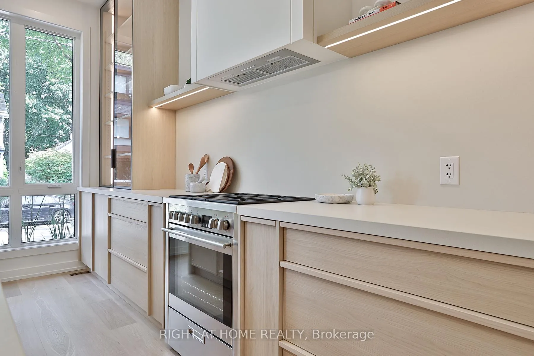 Photo 5 of 60 Winnifred Avenue, Toronto, South Riverdale — HOMEH