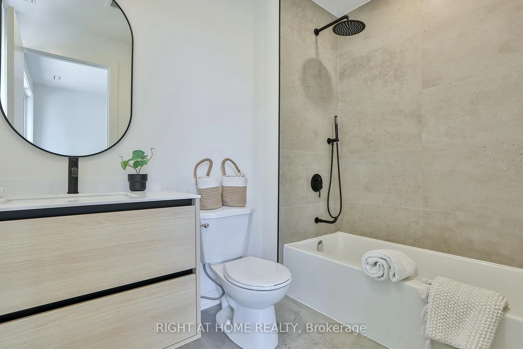 Photo 25 of 60 Winnifred Avenue, Toronto, South Riverdale — HOMEH