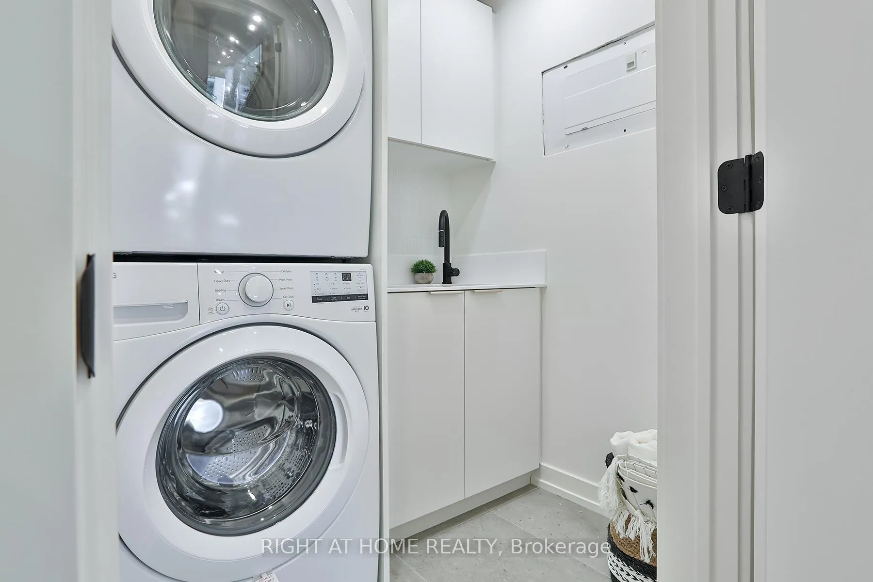 Photo 26 of 60 Winnifred Avenue, Toronto, South Riverdale — HOMEH