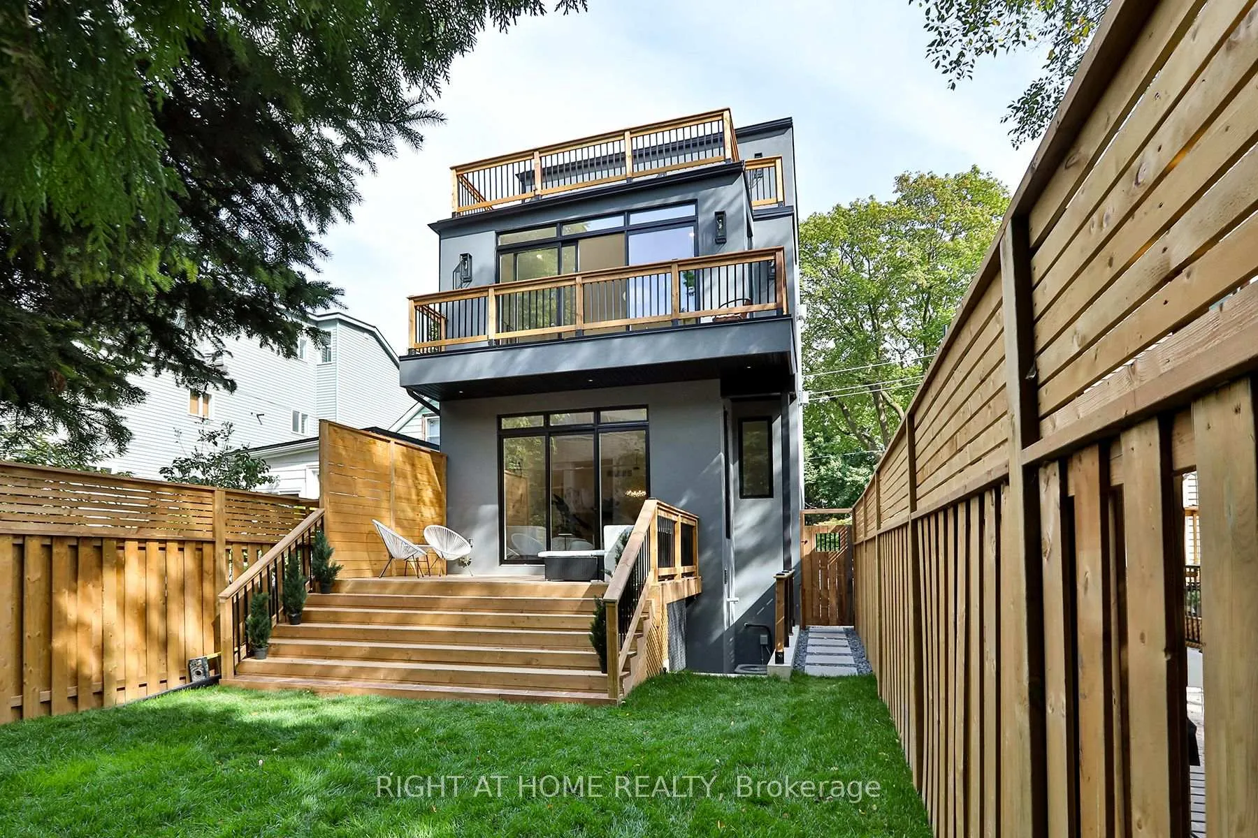 Photo 37 of 60 Winnifred Avenue, Toronto, South Riverdale — HOMEH
