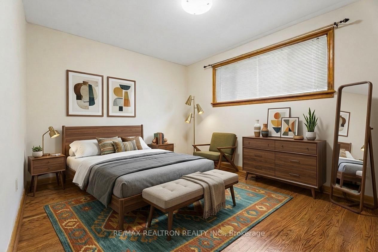Photo 19 of 831 Mohawk Road E, Hamilton, Hampton Heights — HOMEH