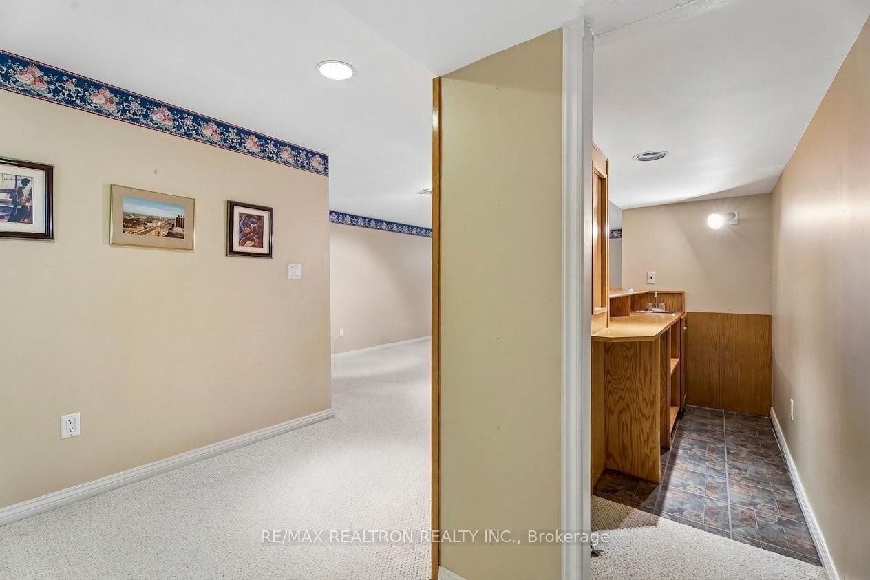 Photo 28 of 831 Mohawk Road E, Hamilton, Hampton Heights — HOMEH