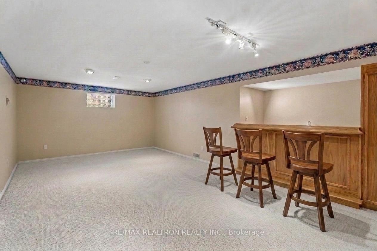 Photo 30 of 831 Mohawk Road E, Hamilton, Hampton Heights — HOMEH