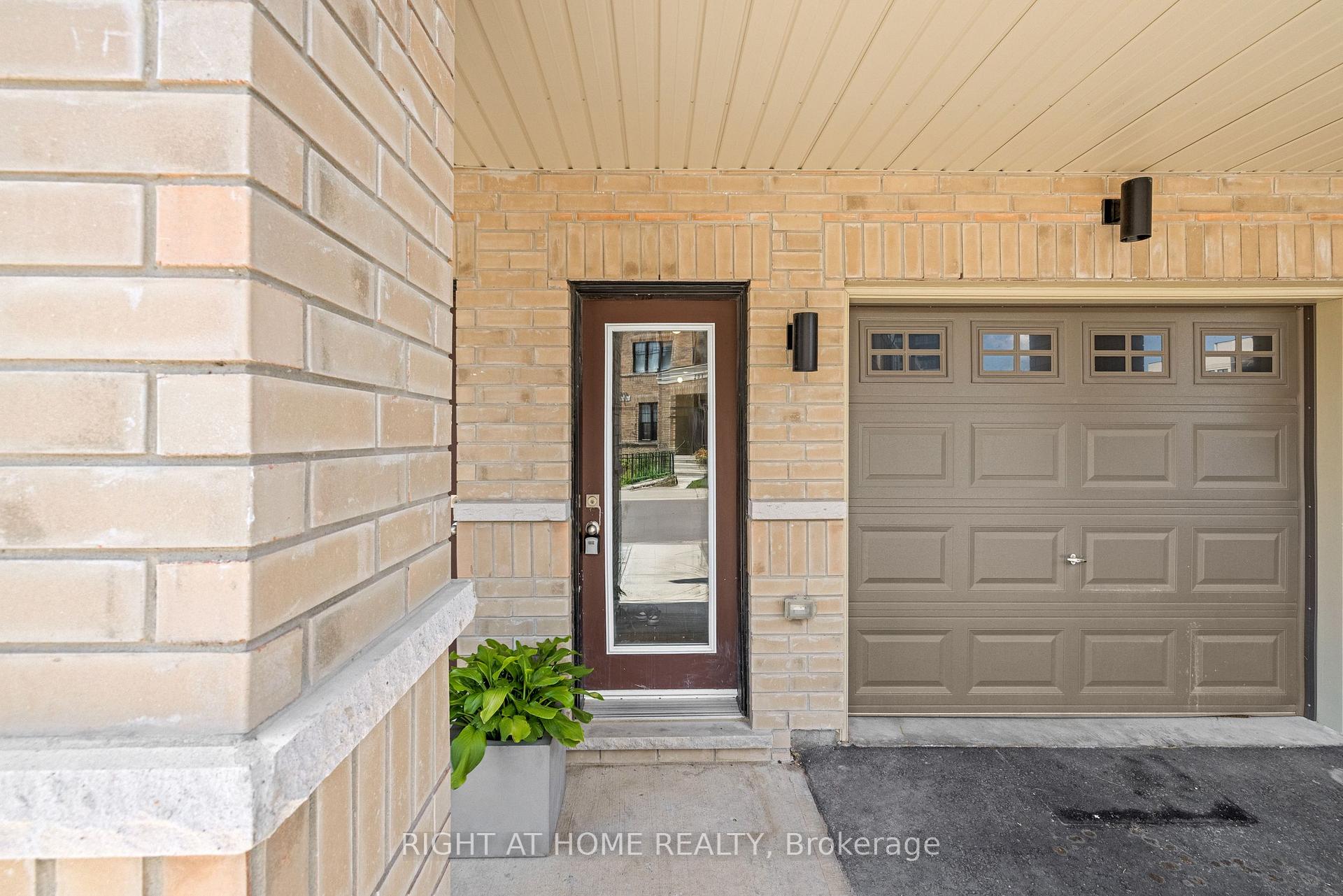 Photo 33 of 1475 Green Road, Clarington, Bowmanville — HOMEH