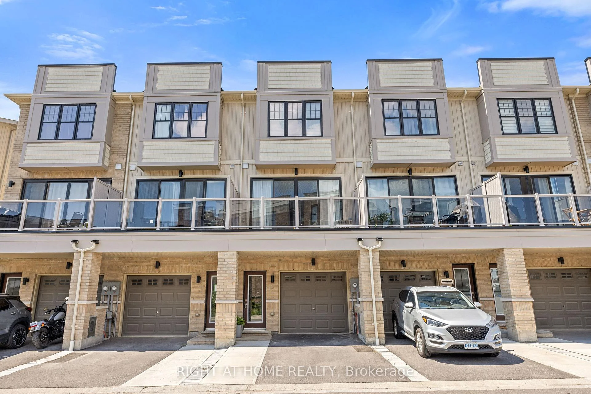 Photo 2 of 1475 Green Road, Clarington, Bowmanville — HOMEH