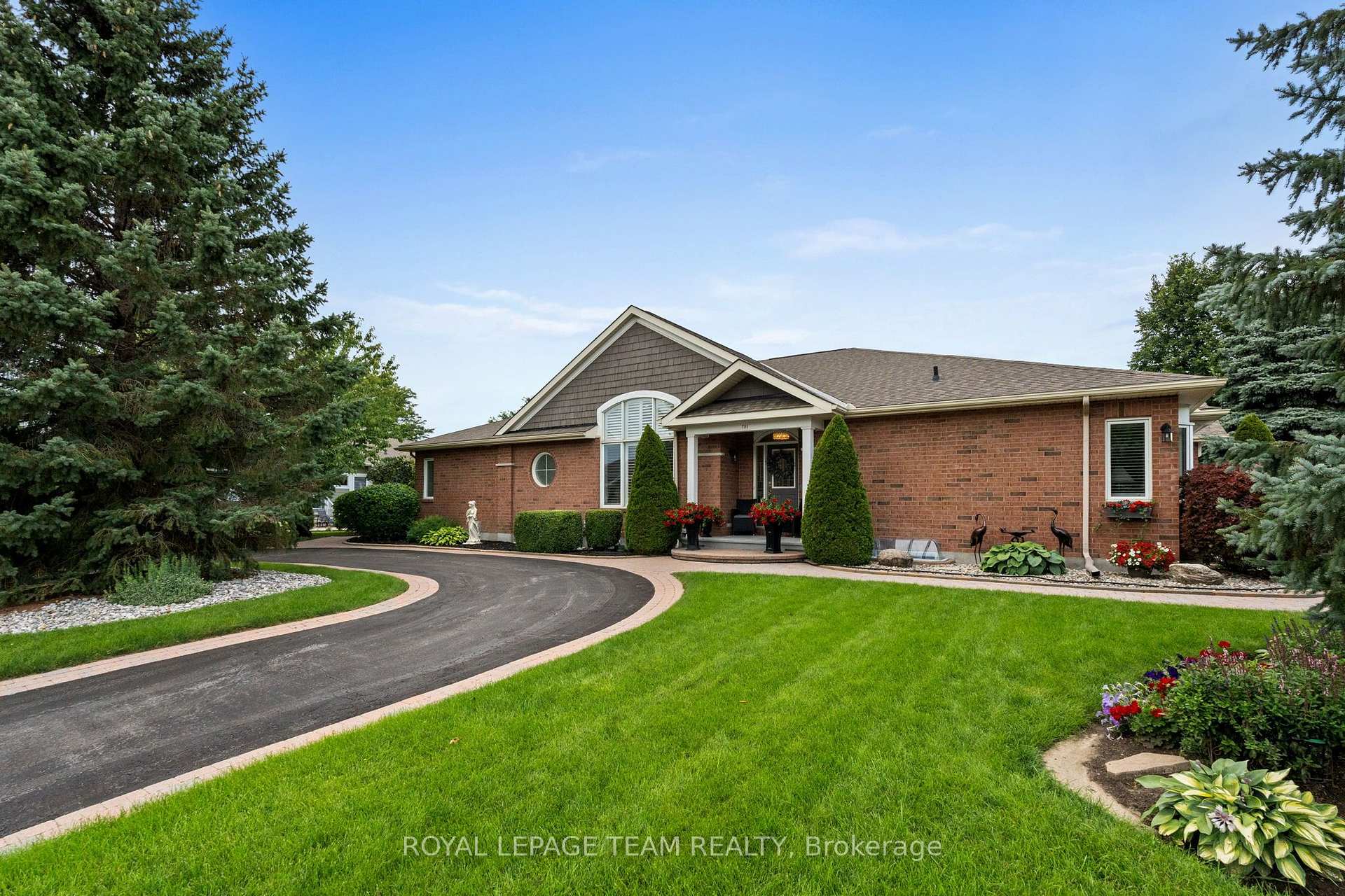 Photo 2 of 791 Hot Springs Way, Ottawa, Riverside South/Gloucester Glen — HOMEH
