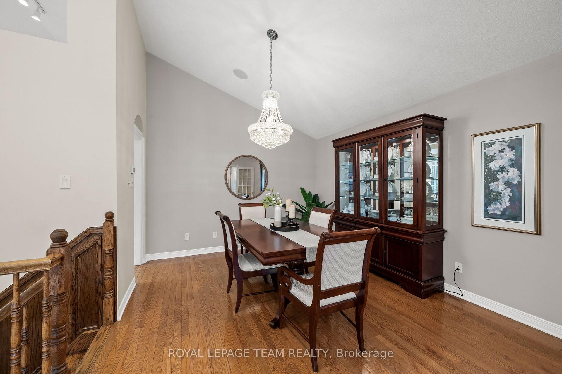 Photo 5 of 791 Hot Springs Way, Ottawa, Riverside South/Gloucester Glen — HOMEH