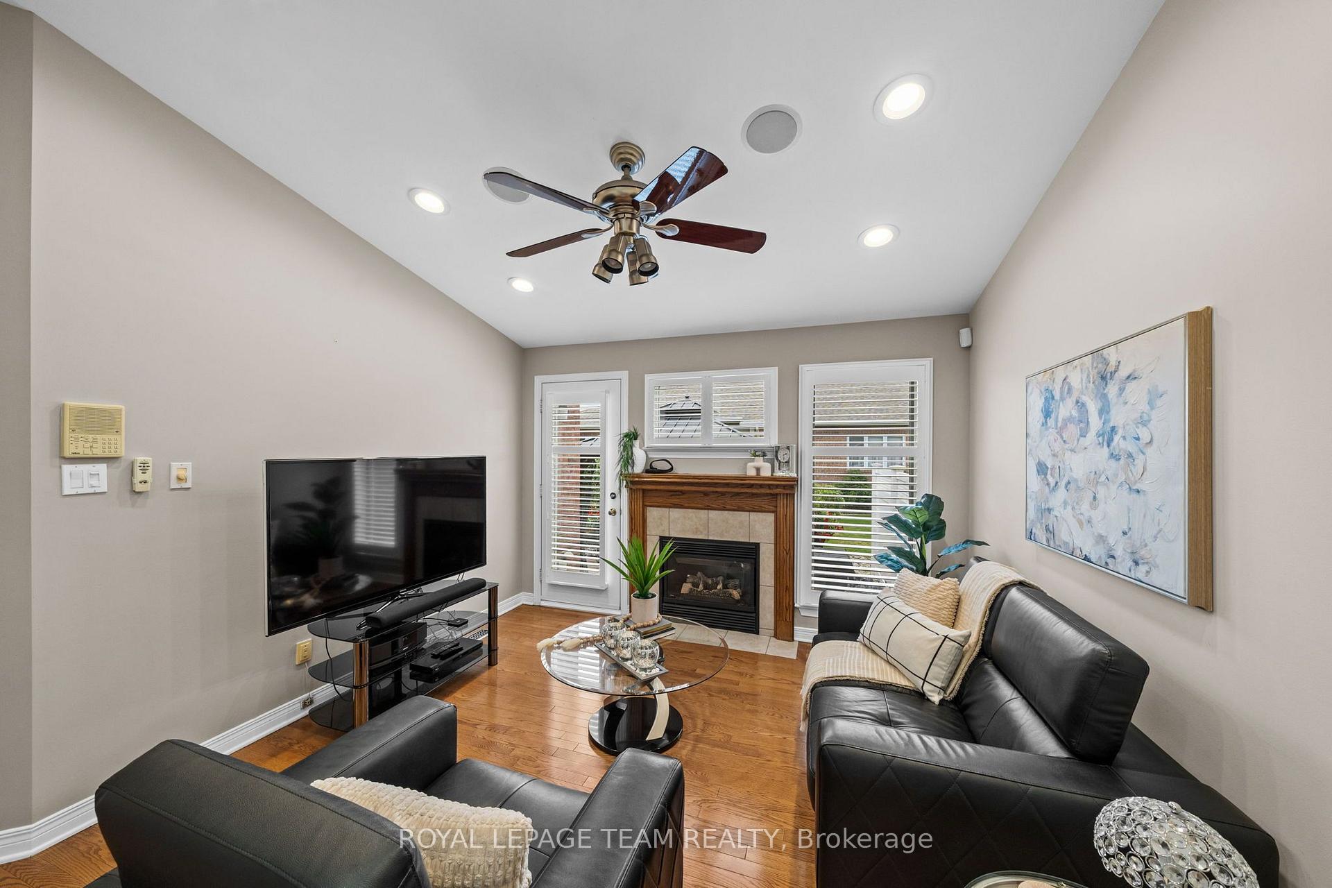 Photo 17 of 791 Hot Springs Way, Ottawa, Riverside South/Gloucester Glen — HOMEH