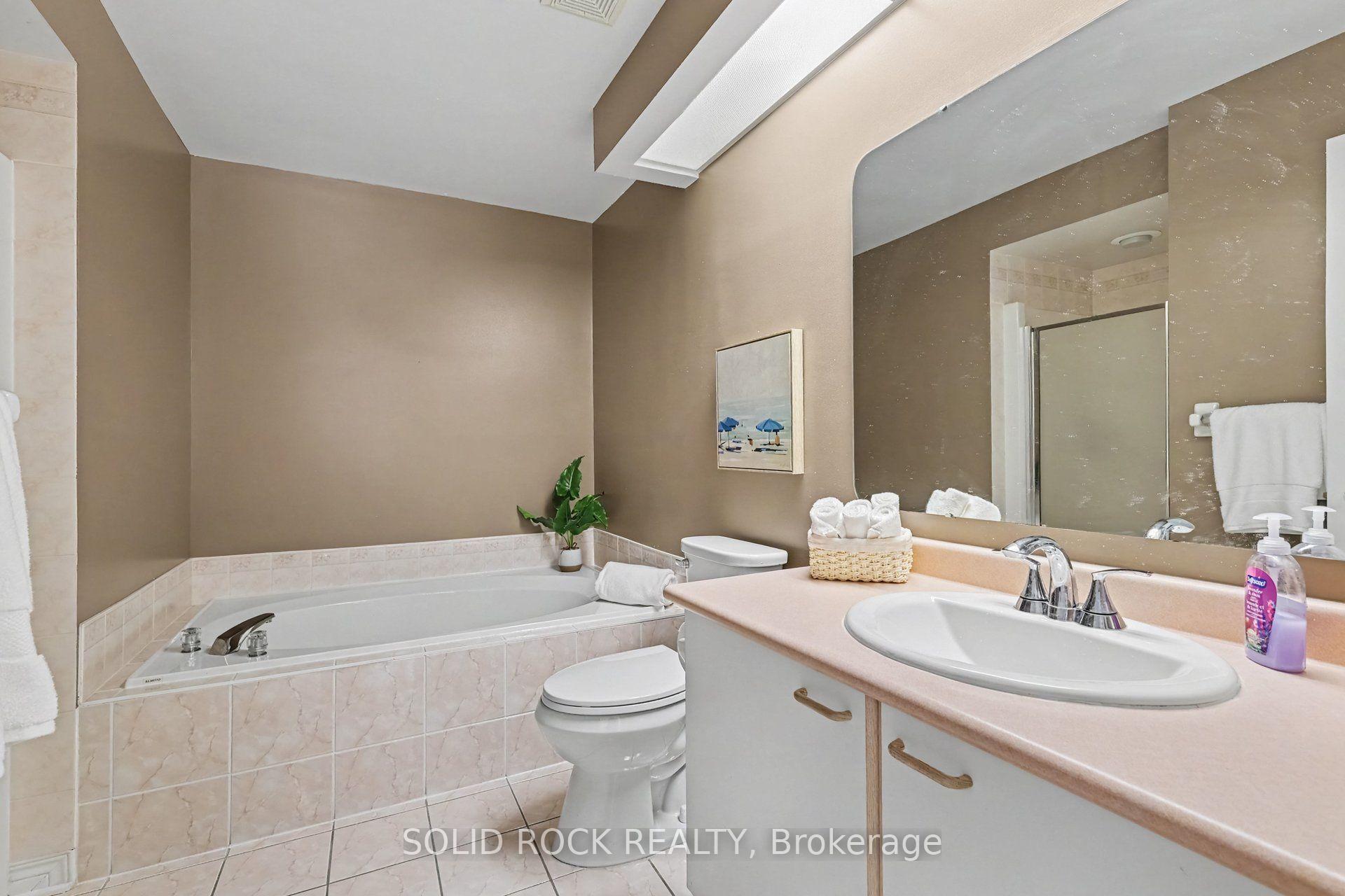 Photo 20 of 76 Grenadier Way, Ottawa, Barrhaven - Longfields — HOMEH
