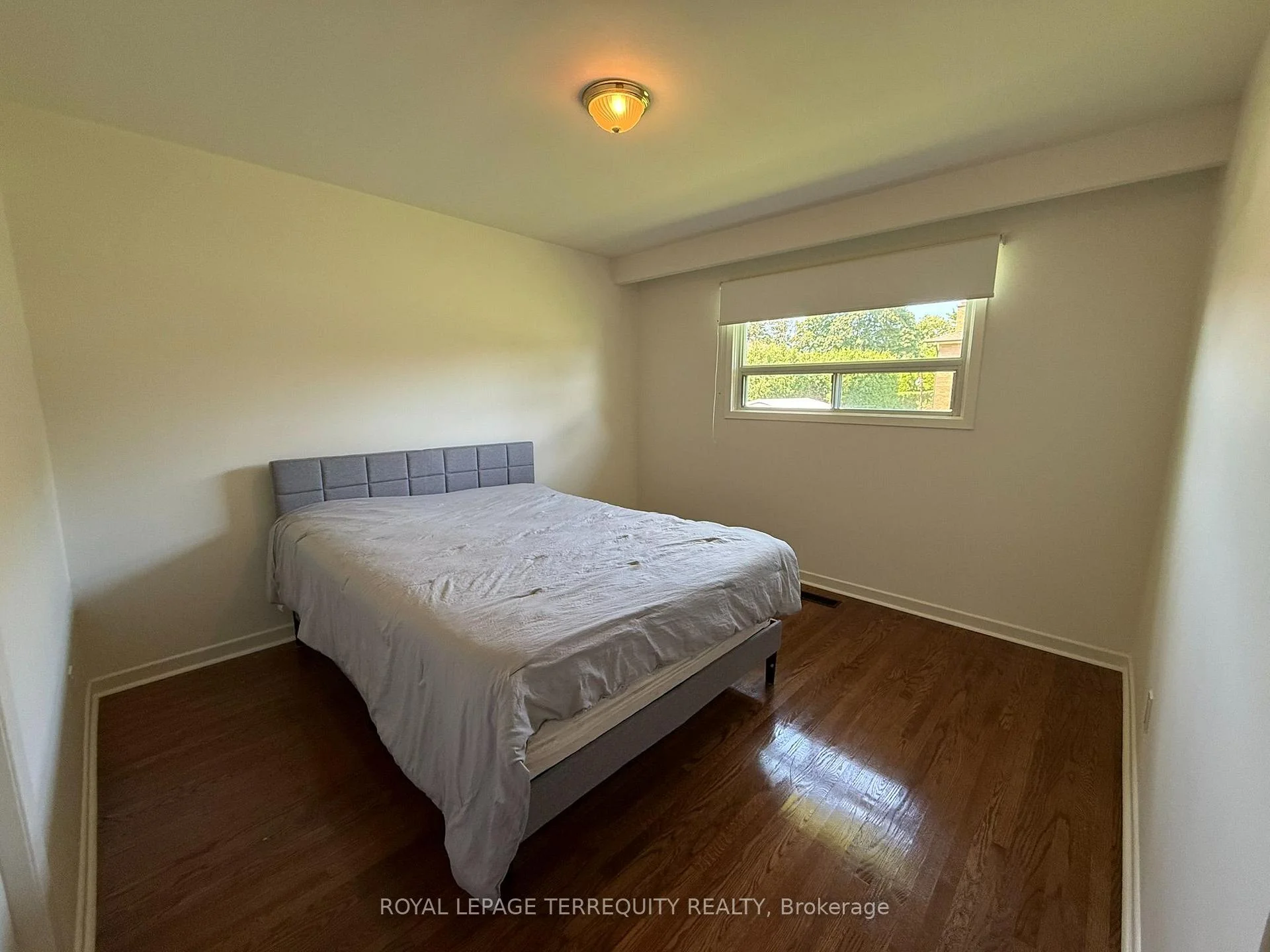 Photo 9 of 1213 Shamir Crescent, Mississauga, Erindale — HOMEH