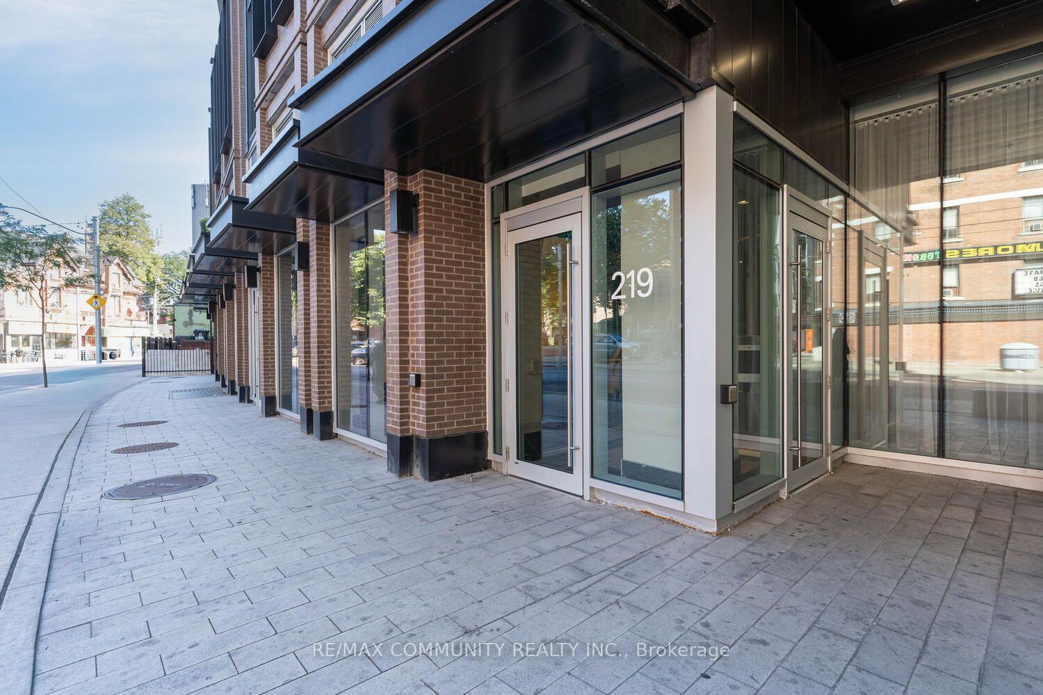 Photo 3 of Unit 501, 219 Dundas Street E, Toronto, Church-Yonge Corridor — HOMEH