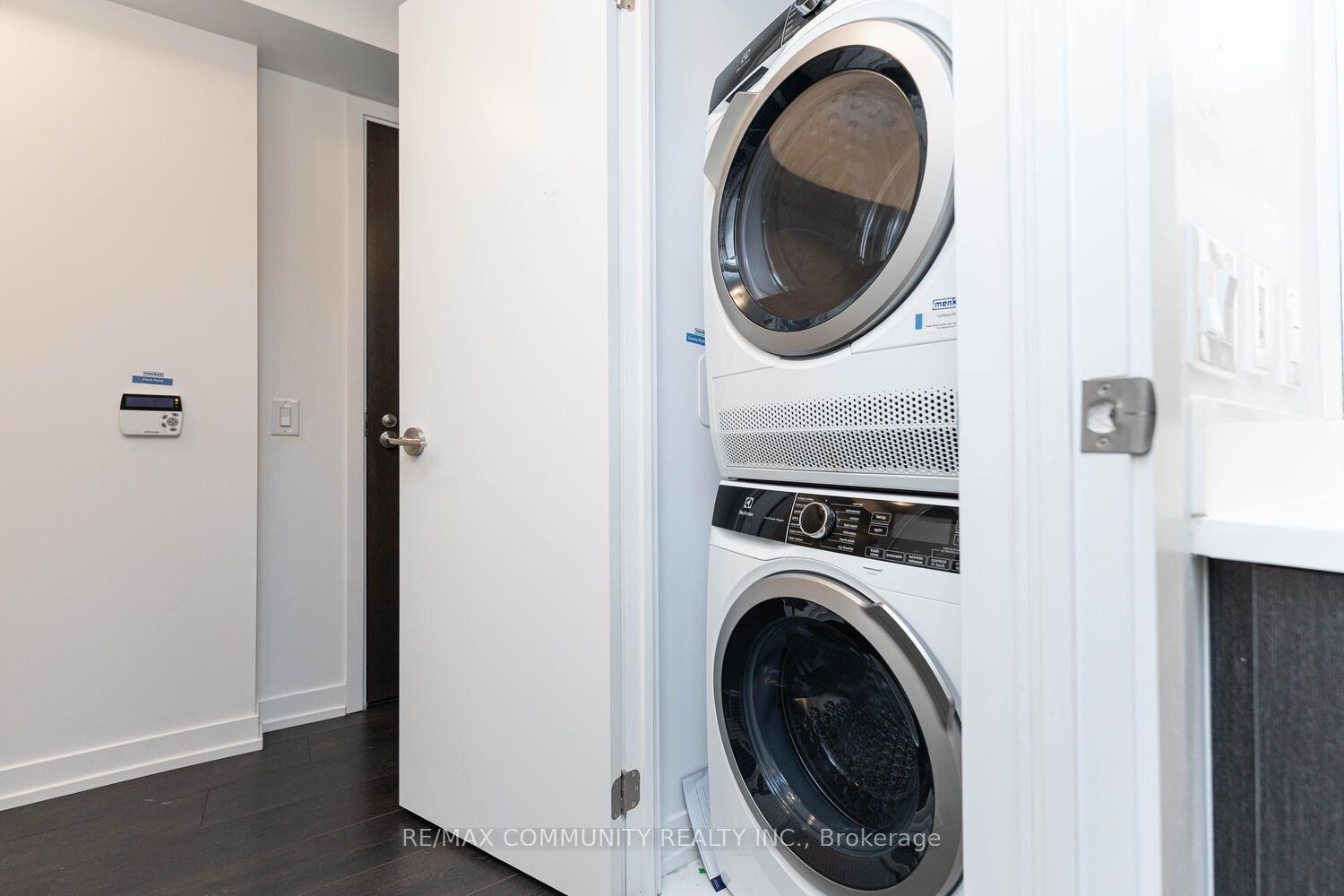 Photo 9 of Unit 501, 219 Dundas Street E, Toronto, Church-Yonge Corridor — HOMEH