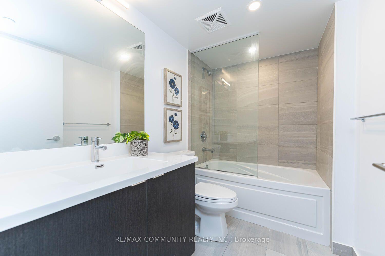 Photo 10 of Unit 501, 219 Dundas Street E, Toronto, Church-Yonge Corridor — HOMEH