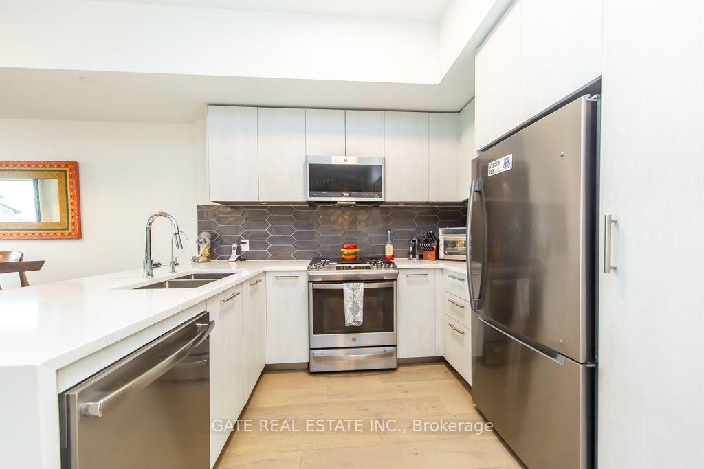 Photo 24 of Unit Ph3, 101 Cathedral High Street, Markham, Cathedraltown — HOMEH