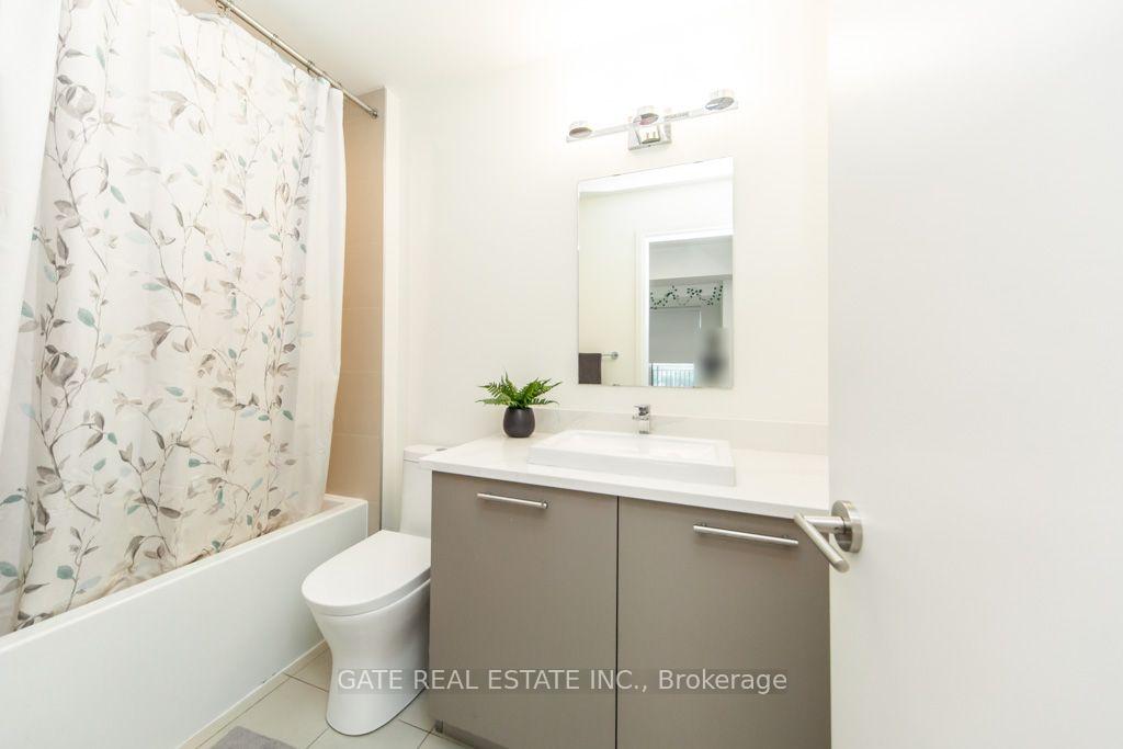 Photo 43 of Unit Ph3, 101 Cathedral High Street, Markham, Cathedraltown — HOMEH