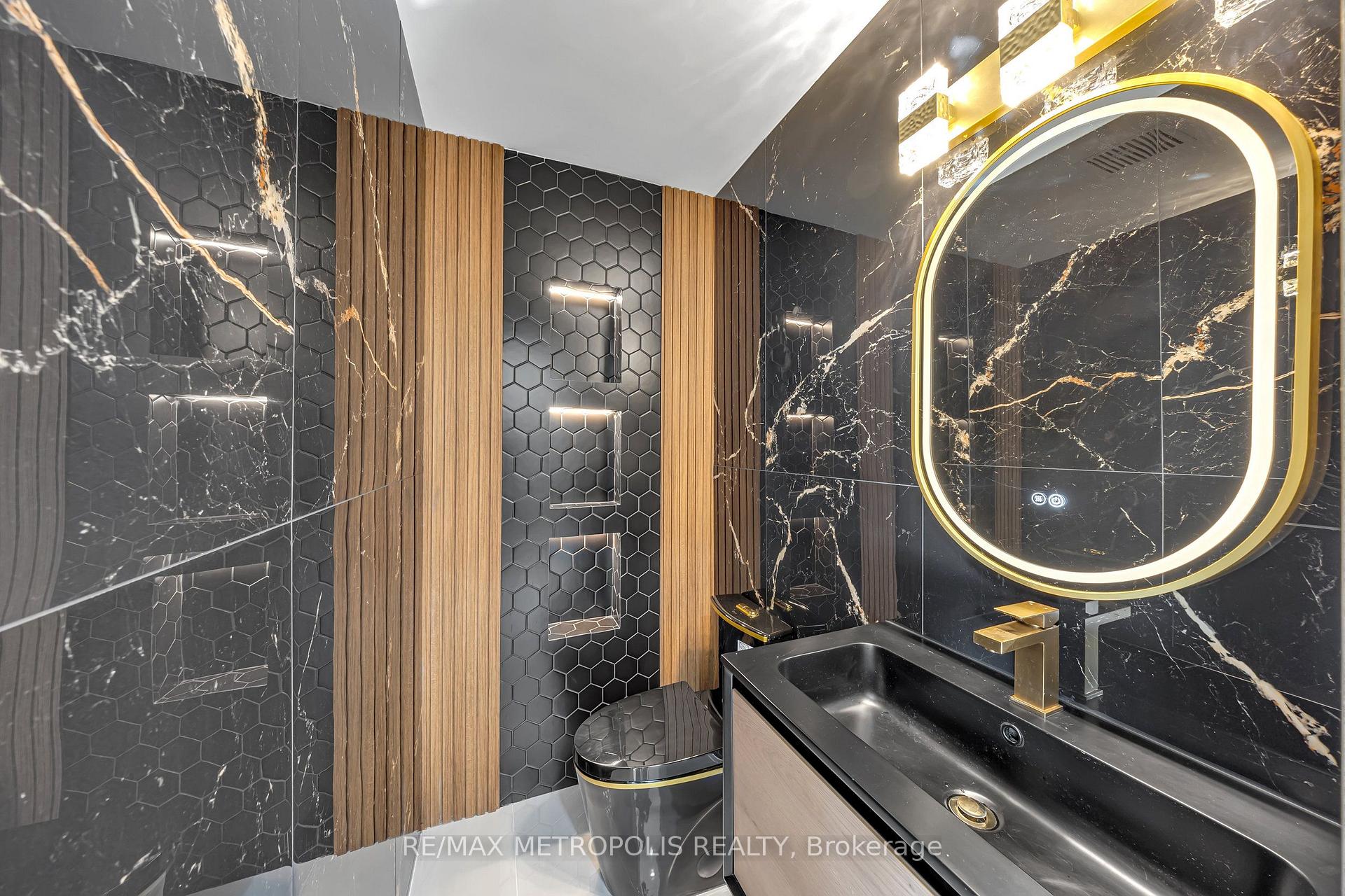 Photo 22 of 296 Thornton Road N, Oshawa, McLaughlin — HOMEH